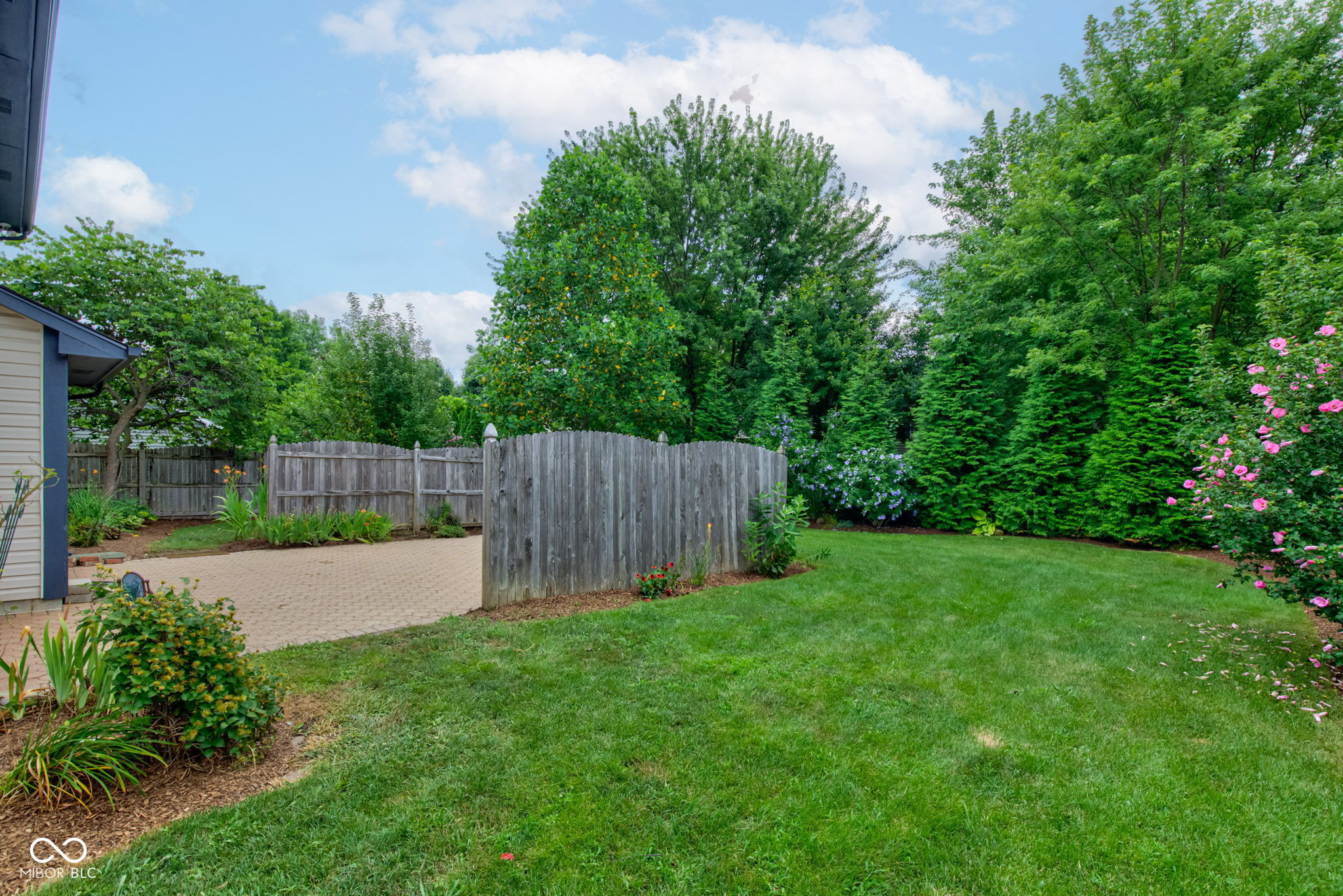 4859 Pineleigh Place