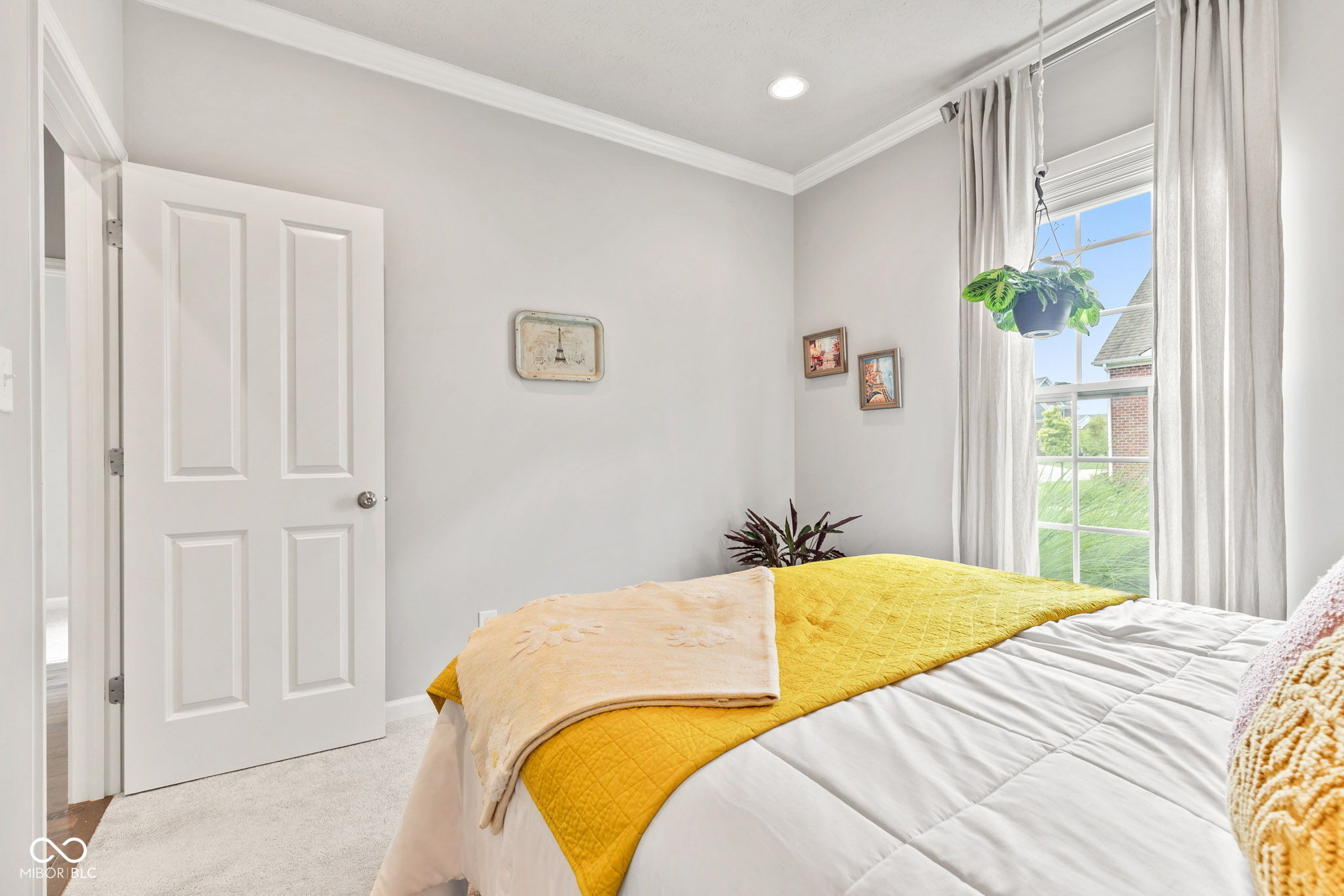 13816 Ambria Drive