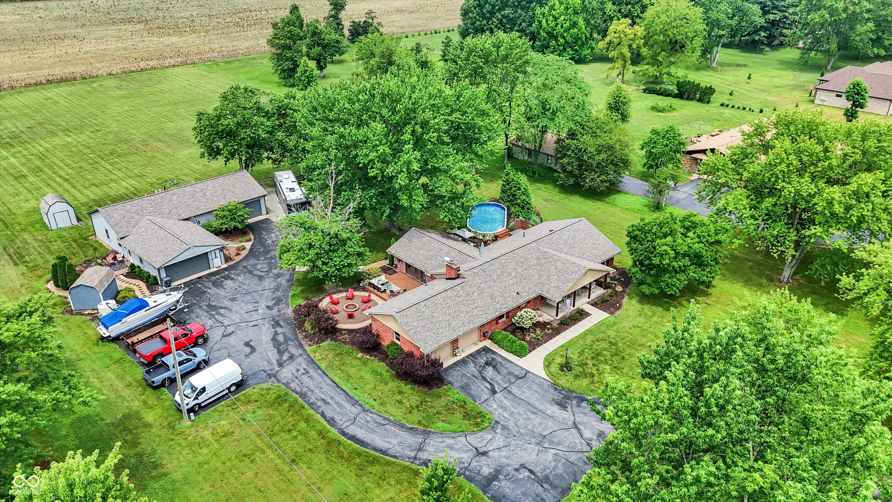 5238 N 225 E