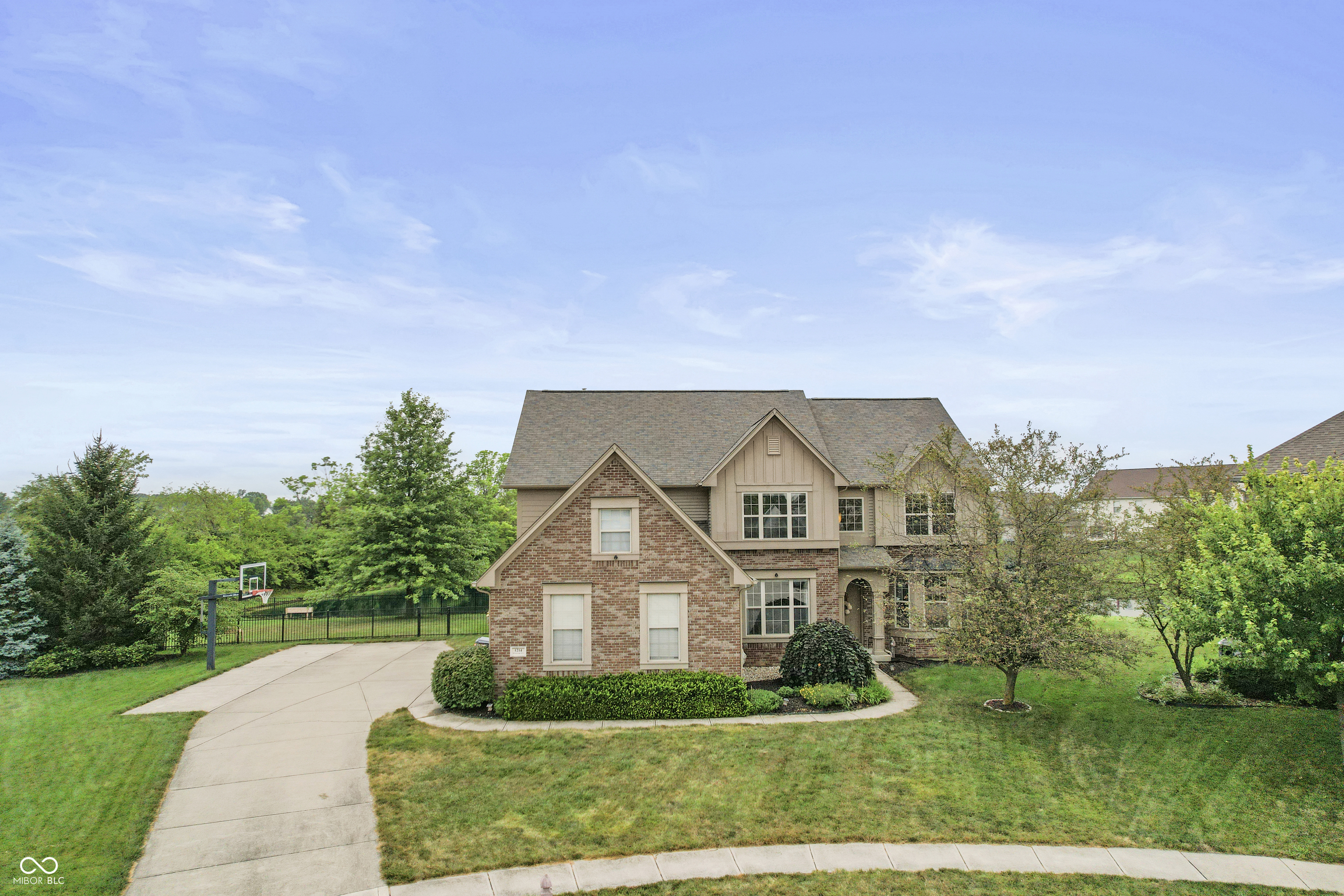 1214 Winston Court