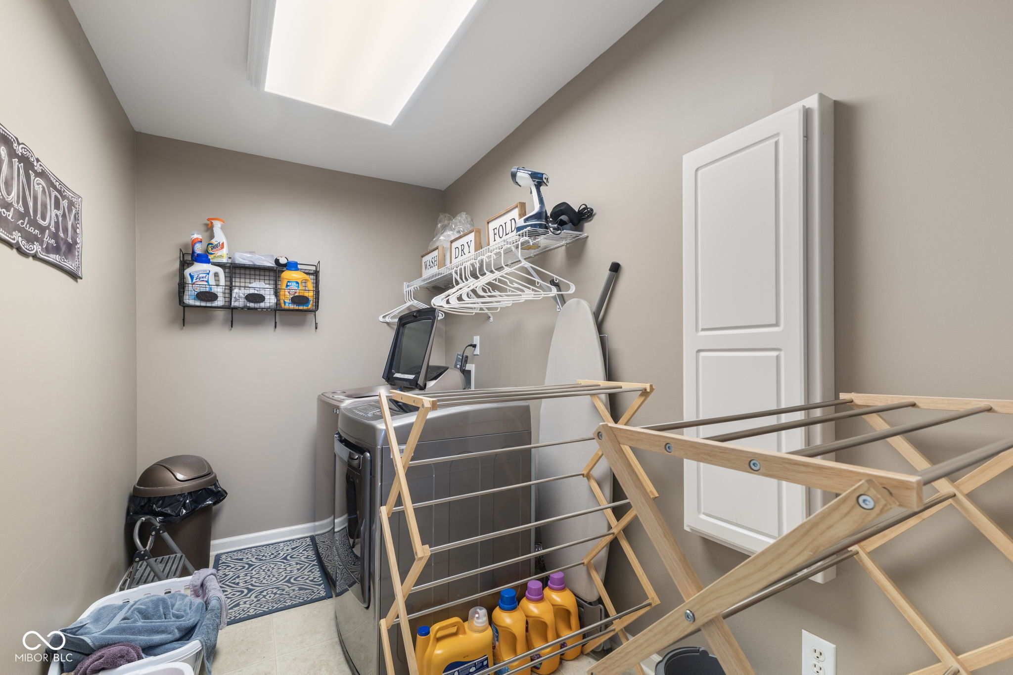 1214 Winston Court