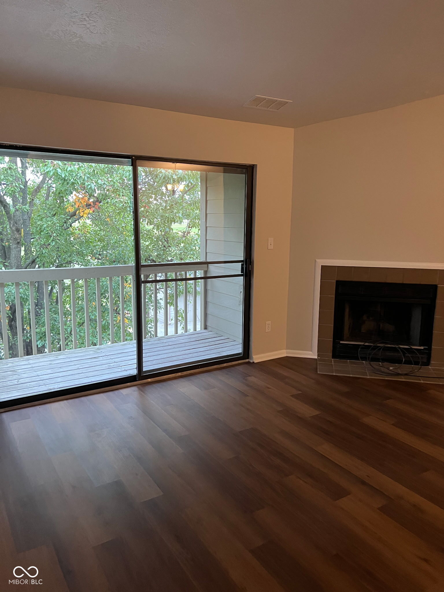 4351 Village Parkway Circle W Unit: 11