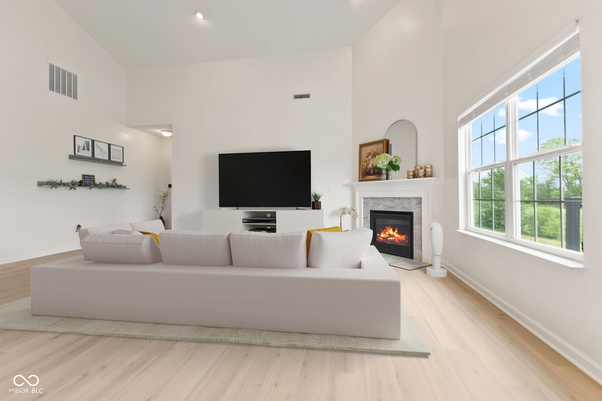 5301 Tanglewood Lane