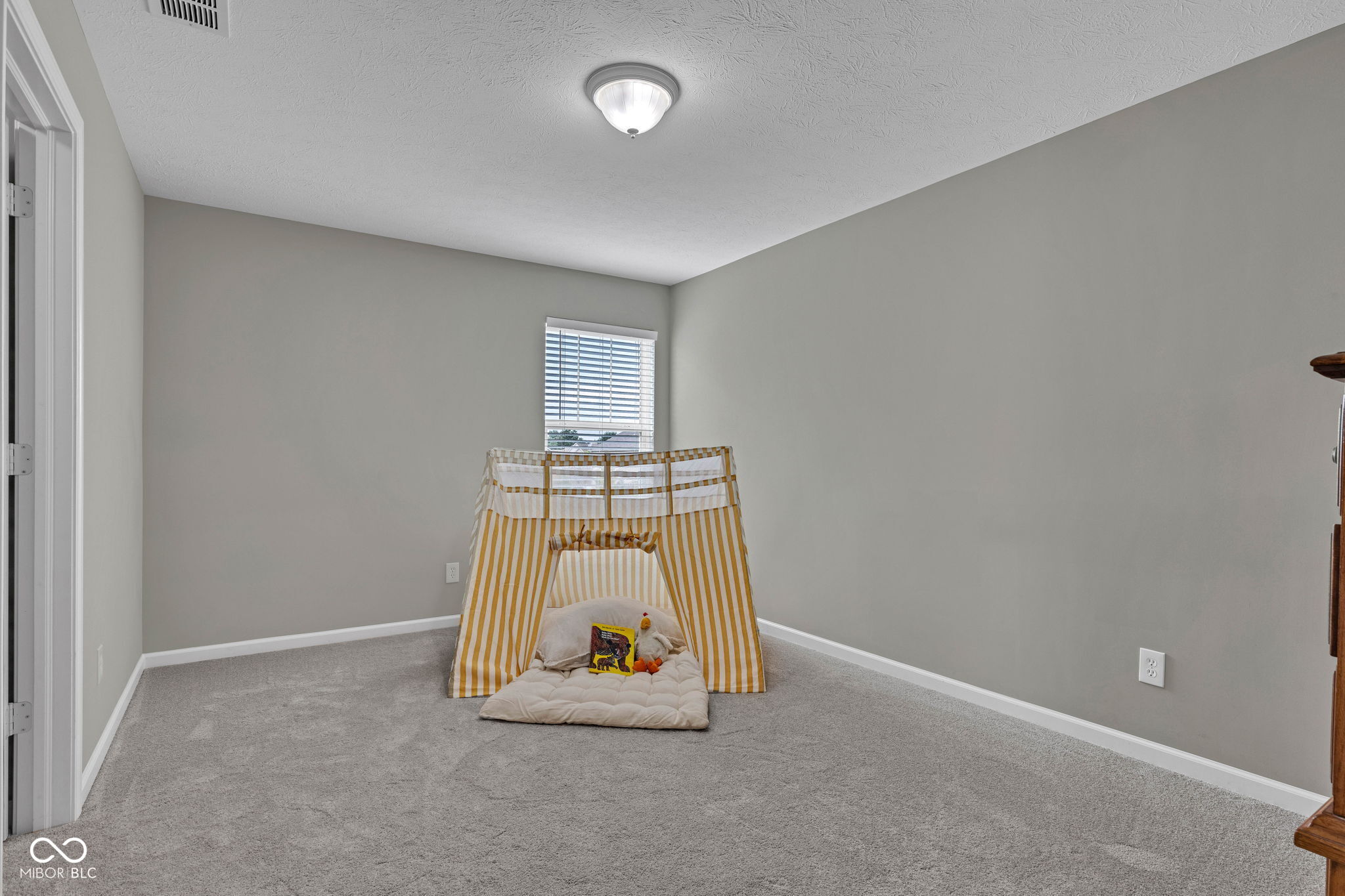 5792 Grevillea Lane
