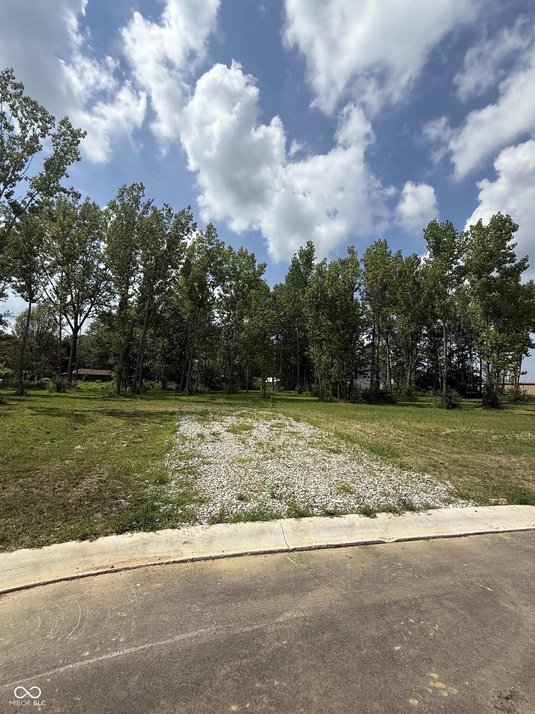 4834 Lakeview Drive