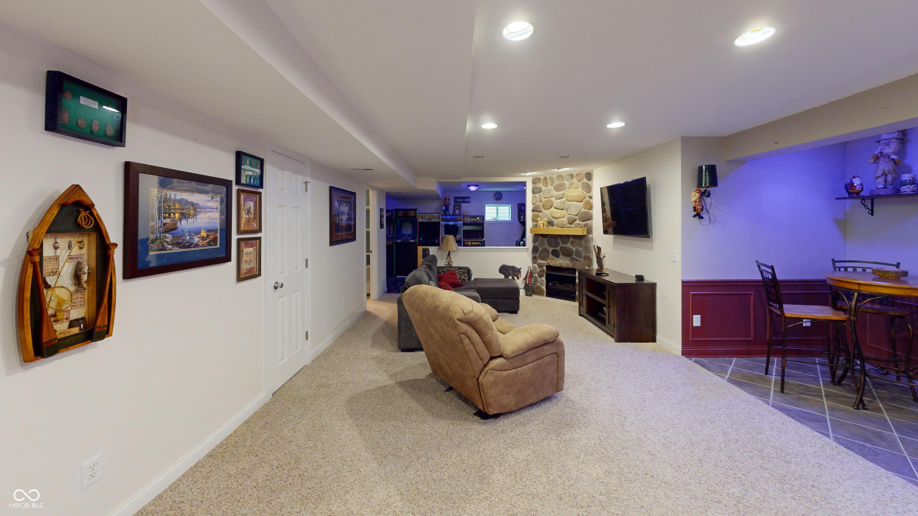 16665 Lakeville Crossing