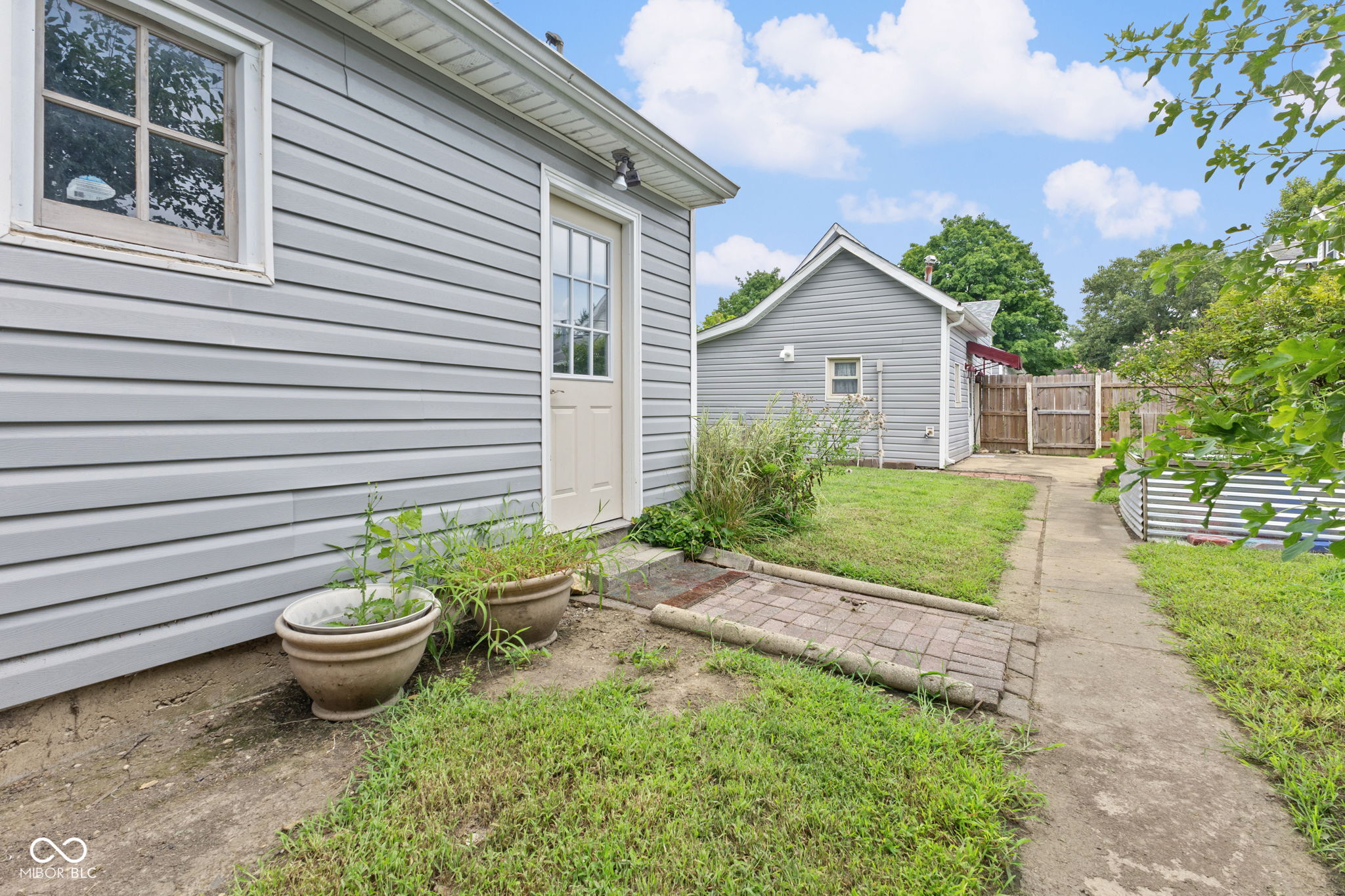 143 N East Street