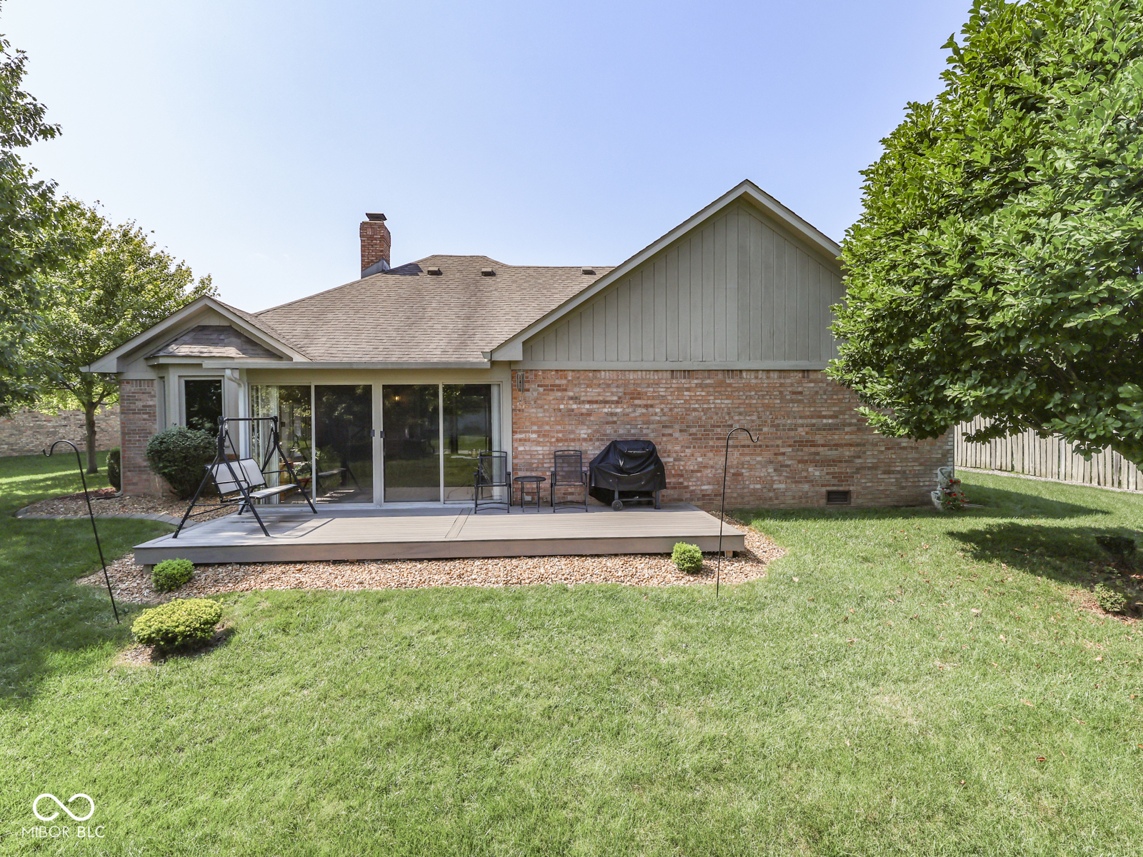 825 Bayside Drive