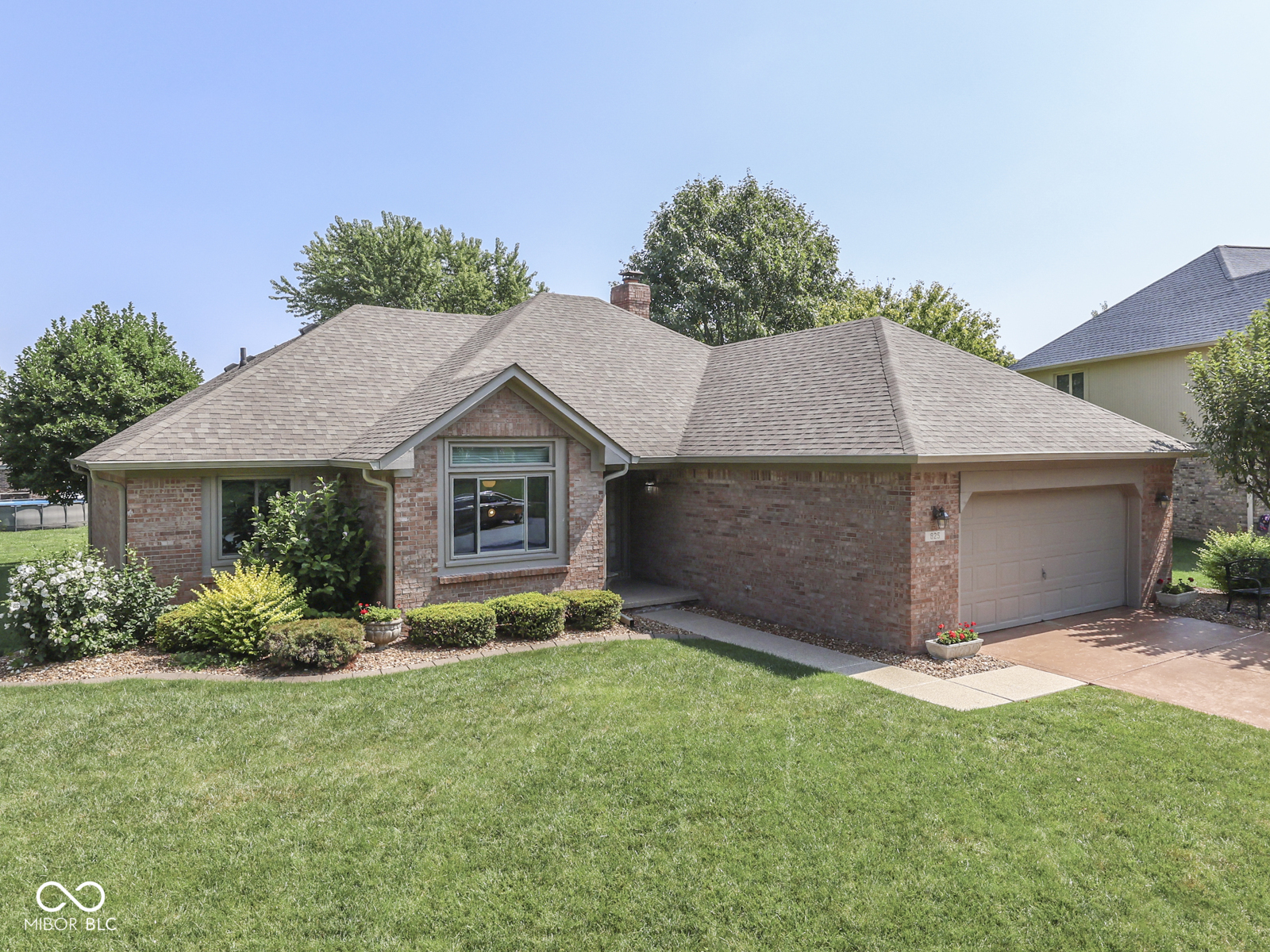 825 Bayside Drive