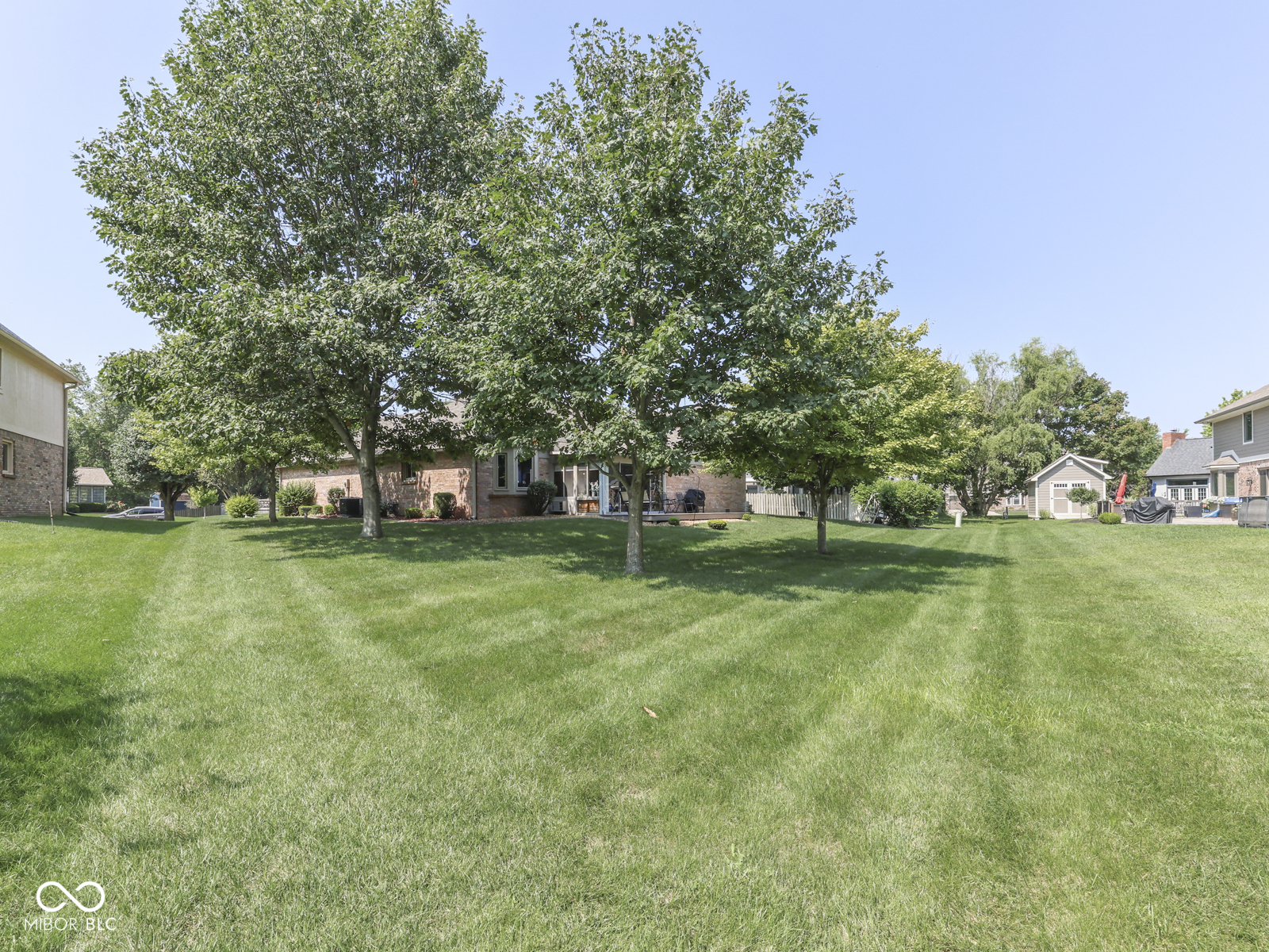 825 Bayside Drive
