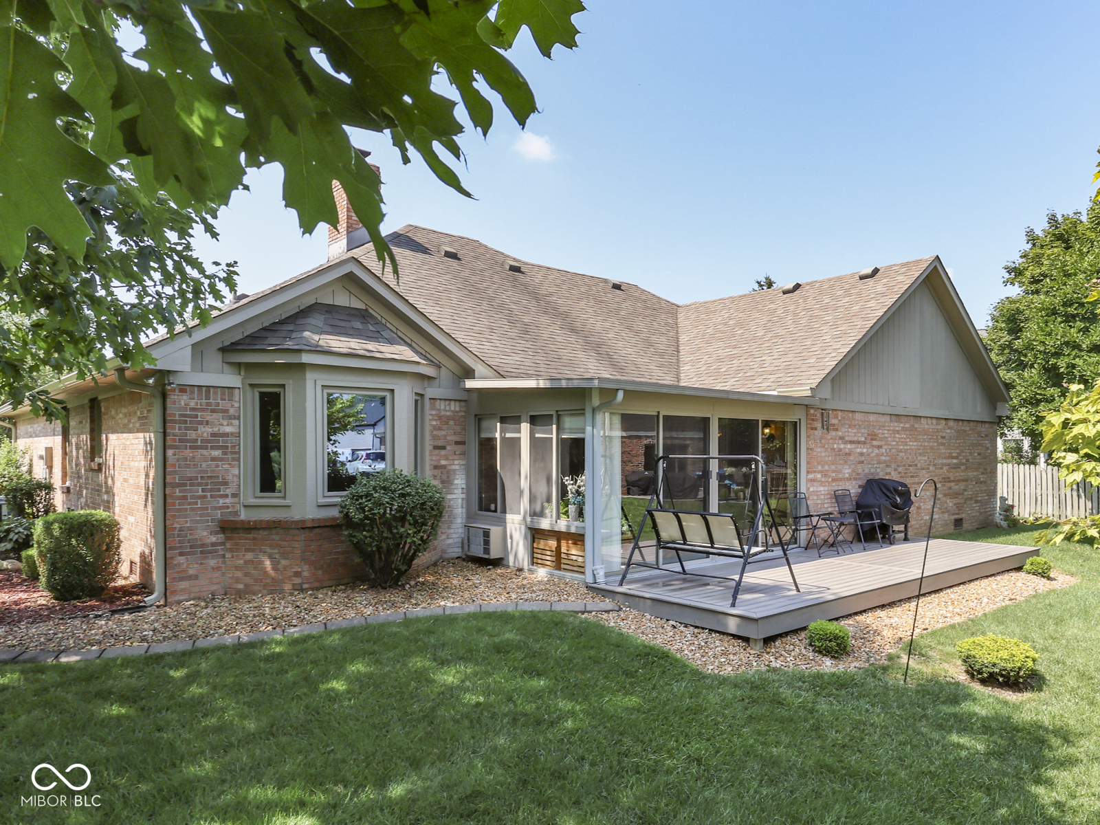 825 Bayside Drive