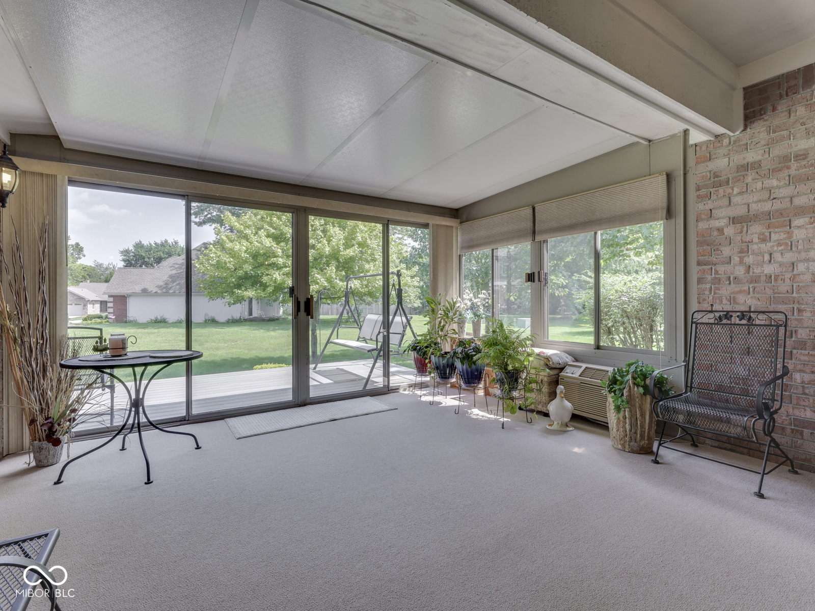 825 Bayside Drive
