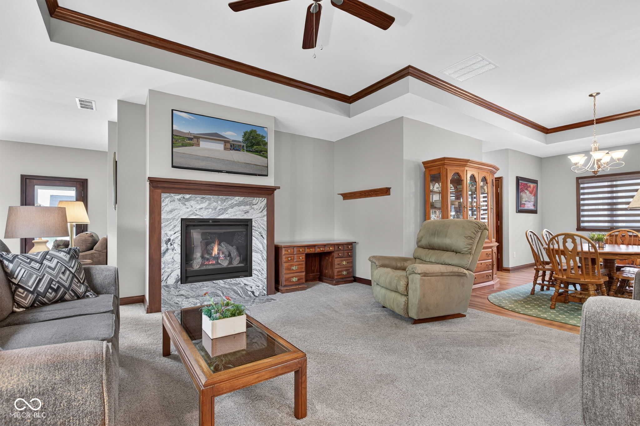 715 Willow