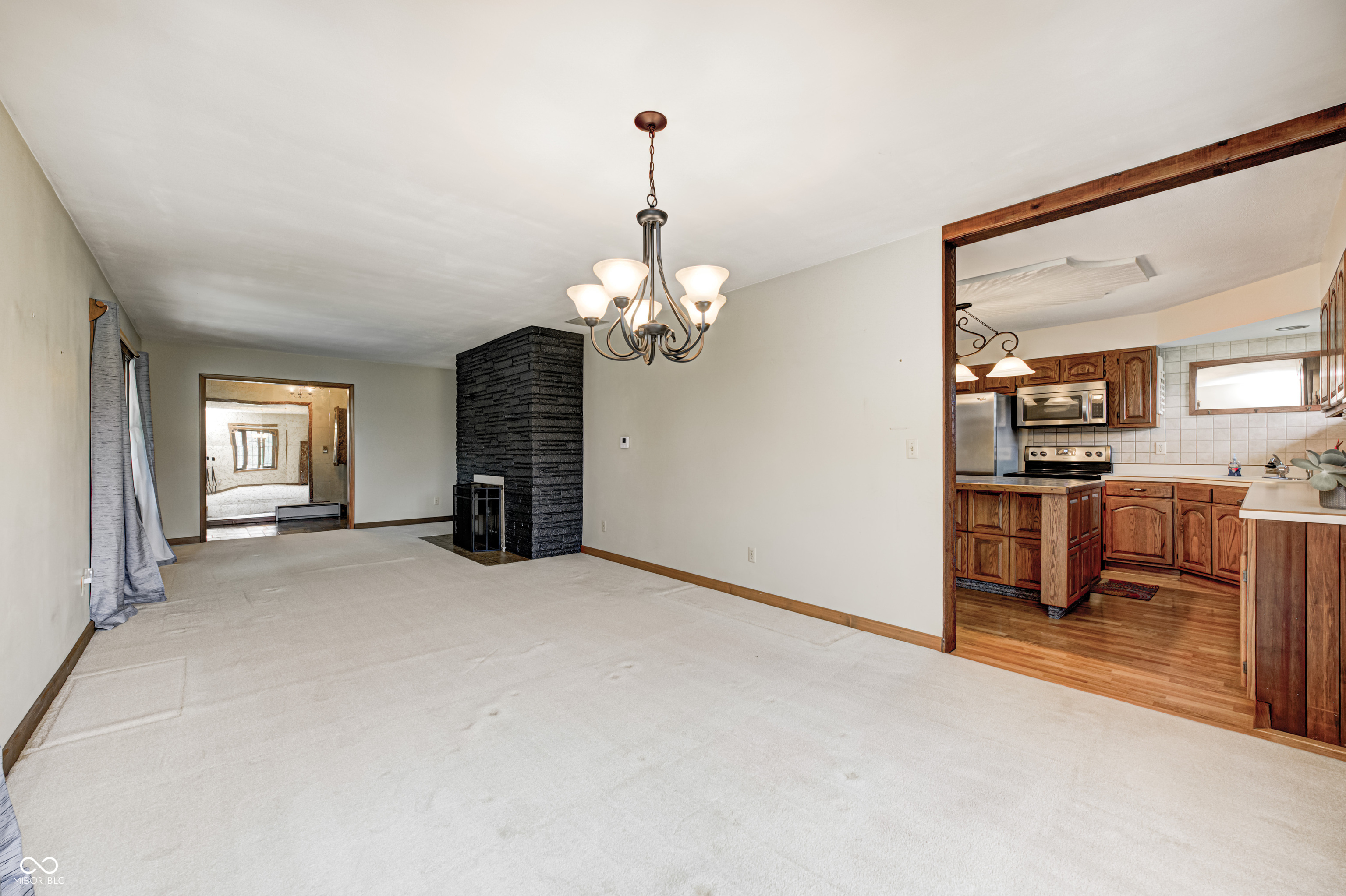 417 N 300 W