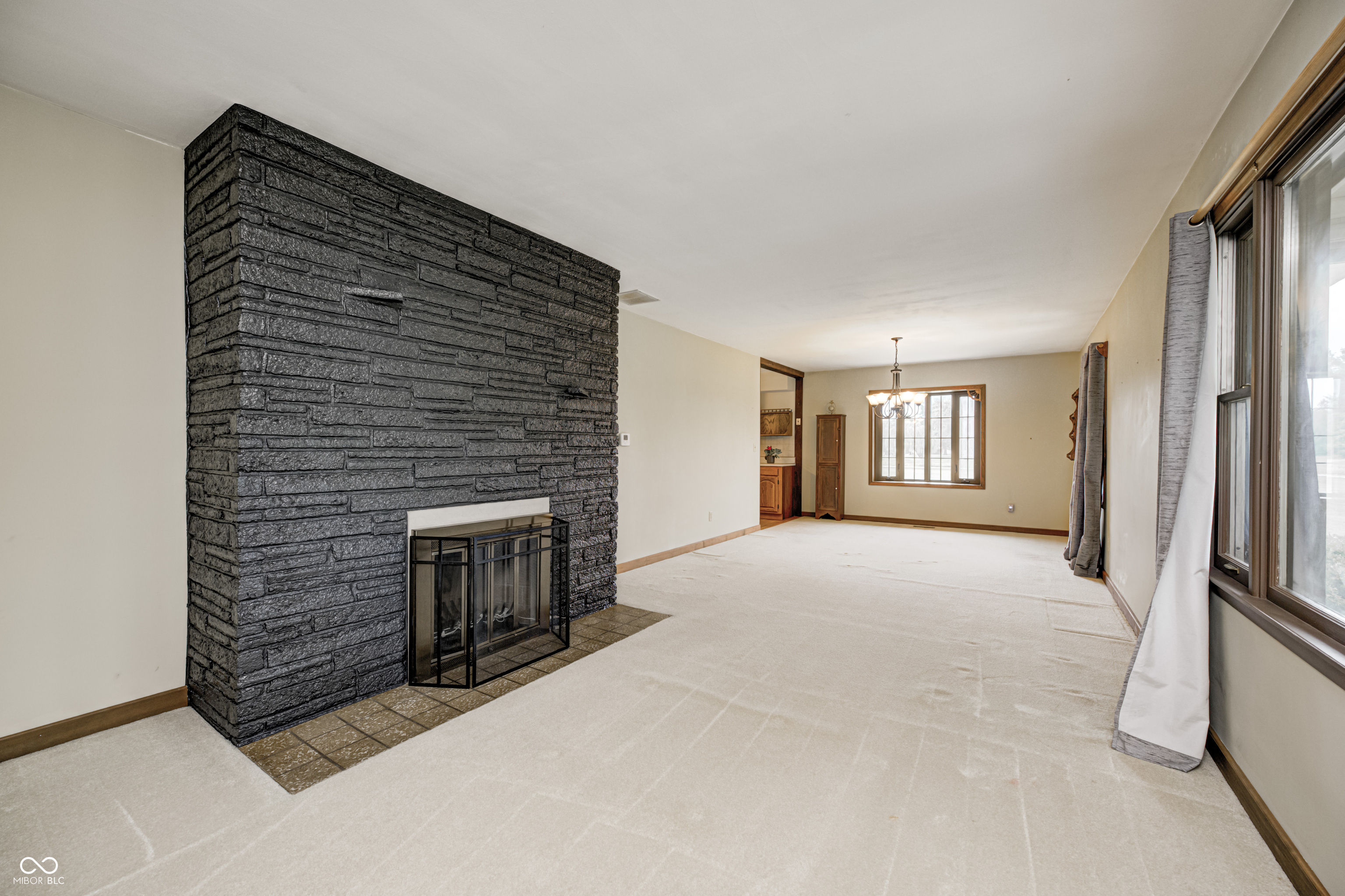 417 N 300 W