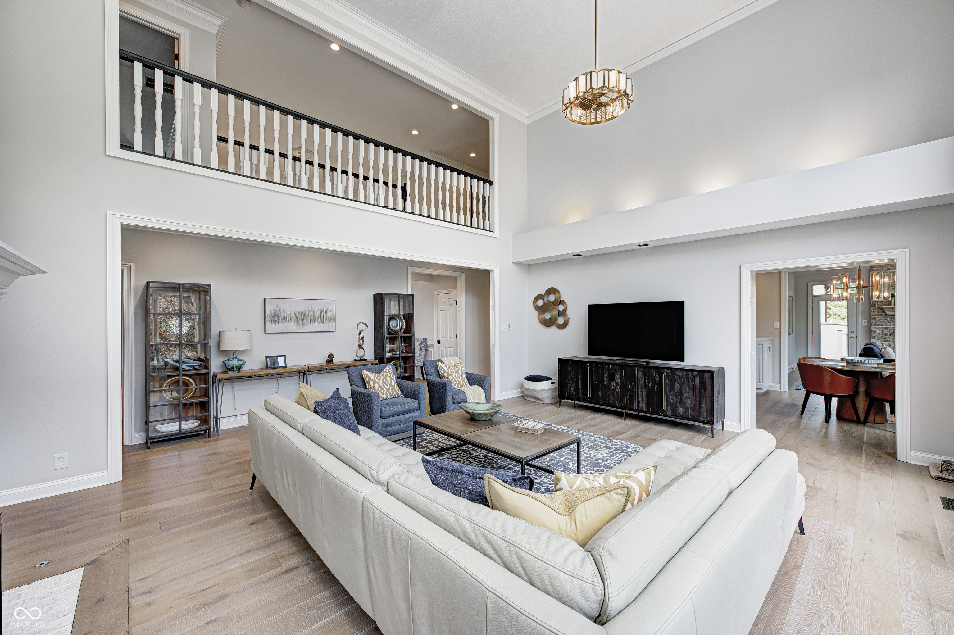 10565 Hyde Park