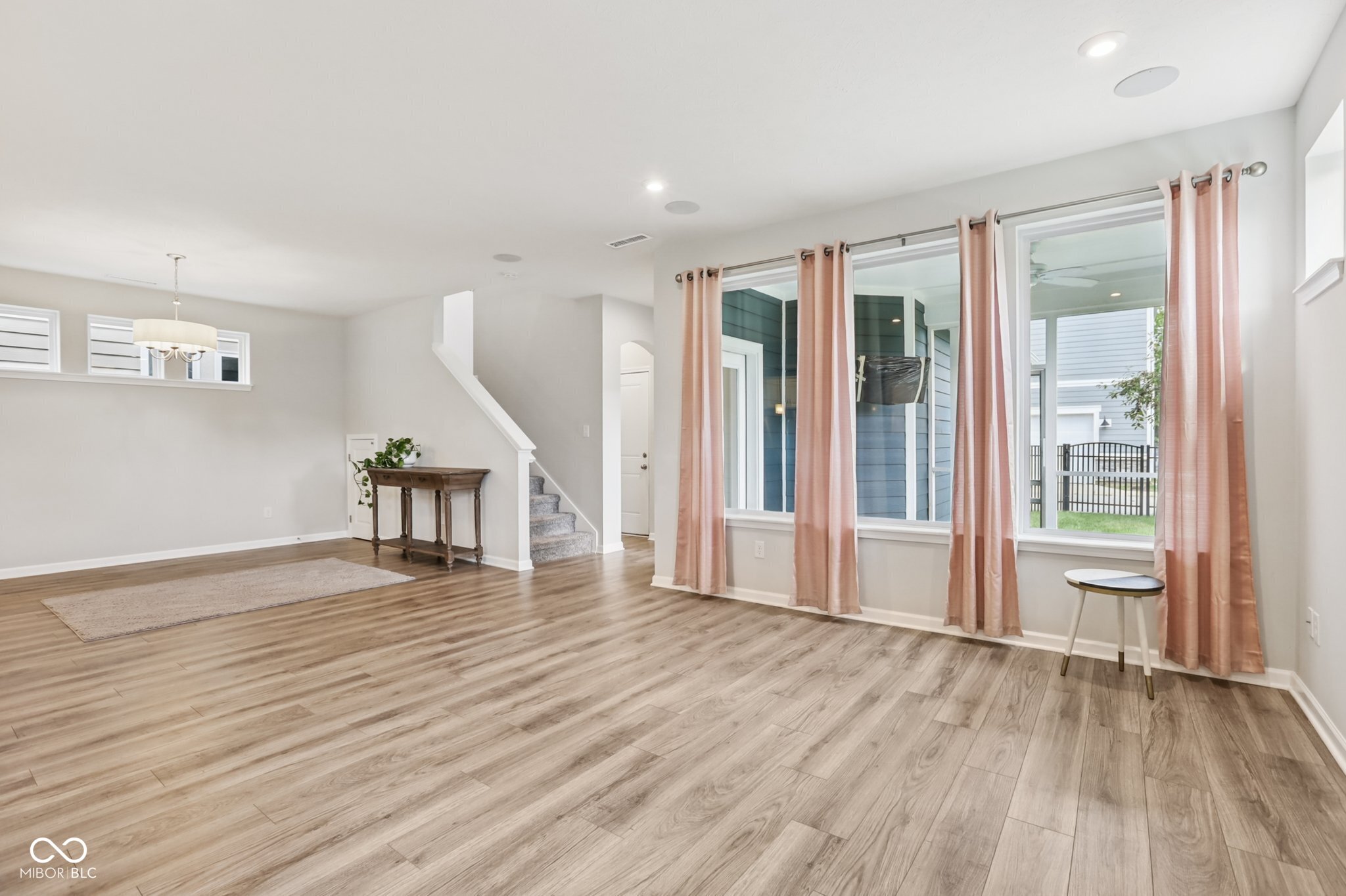 17387 Dovehouse Lane