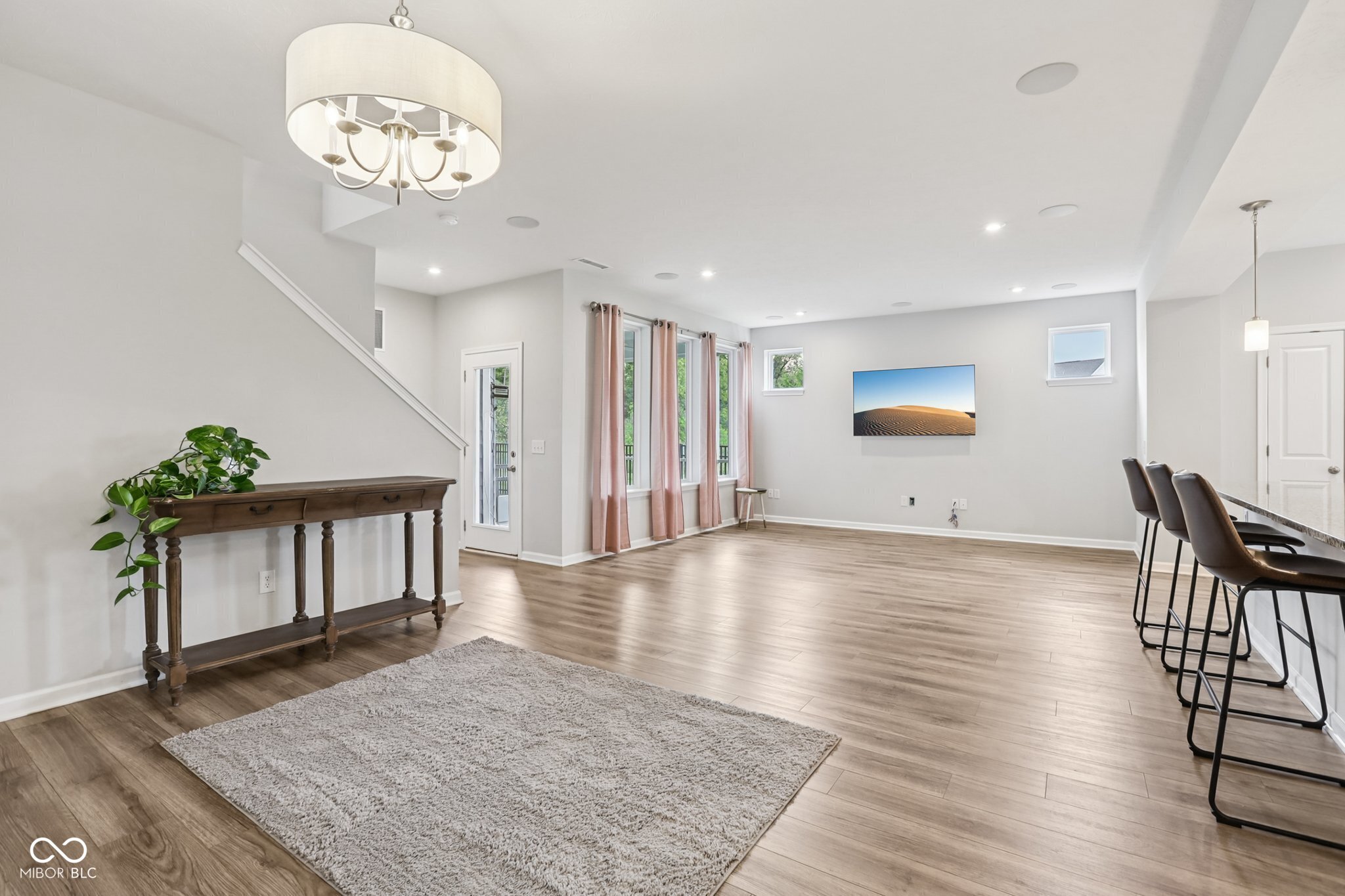 17387 Dovehouse Lane