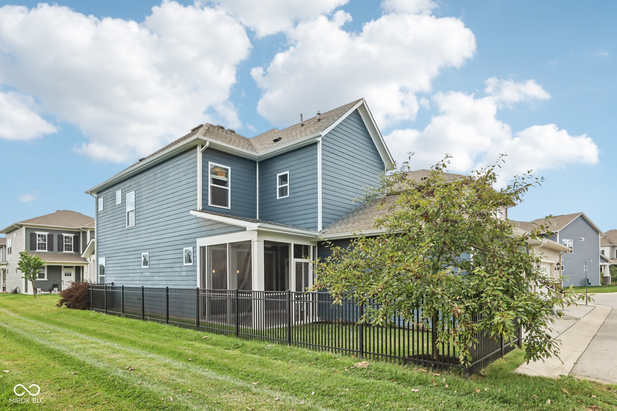 17387 Dovehouse Lane