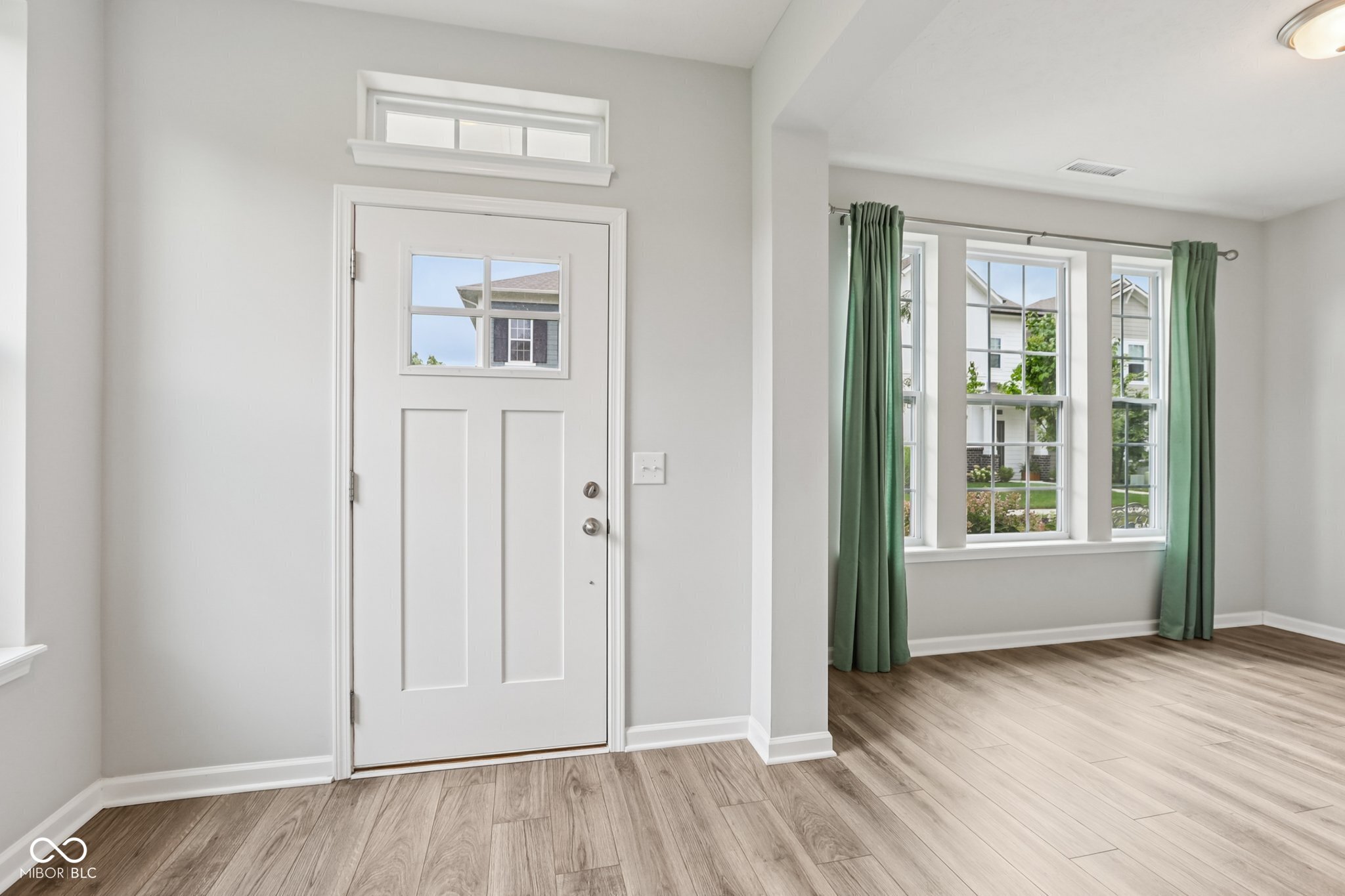 17387 Dovehouse Lane