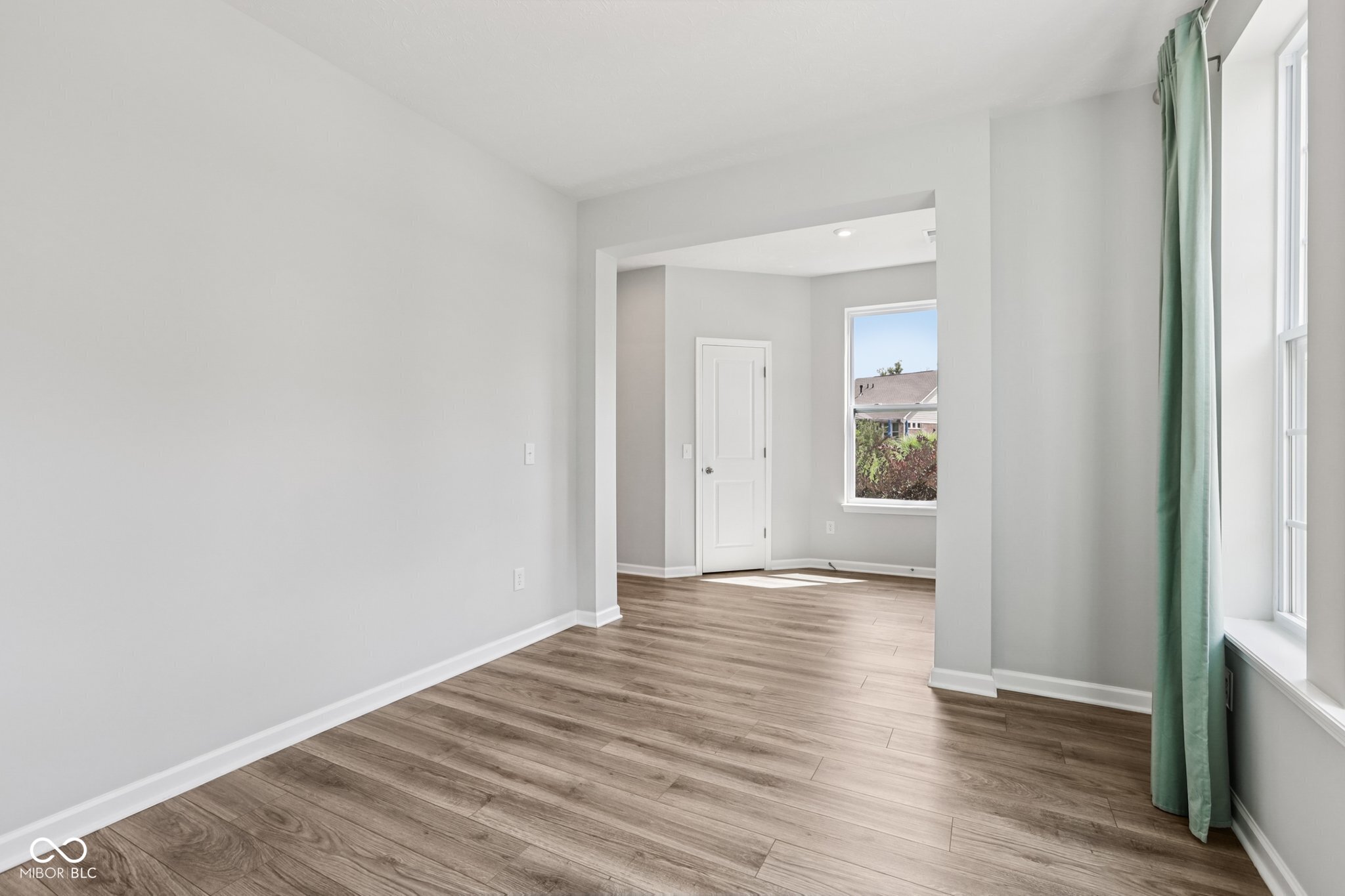 17387 Dovehouse Lane