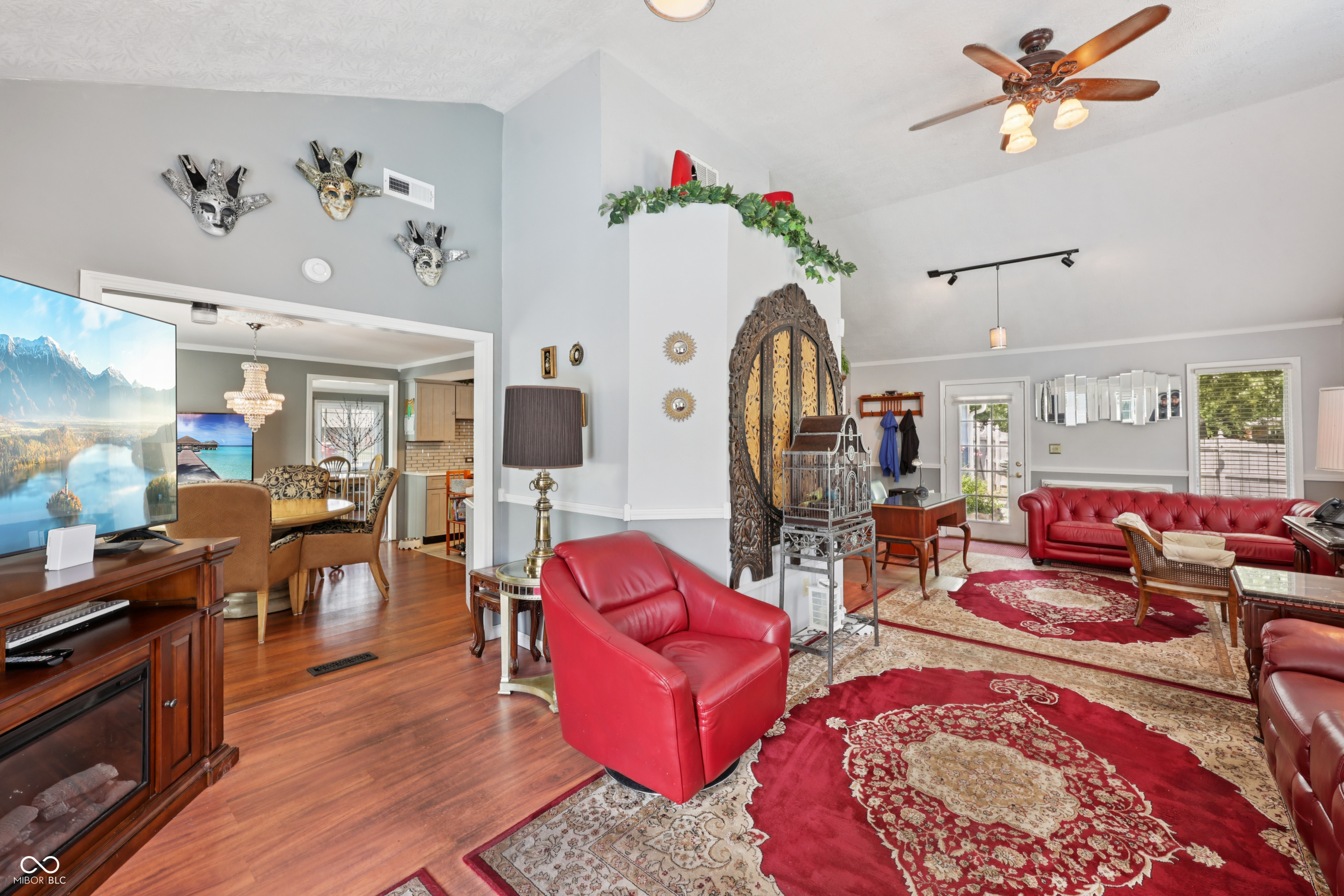 1903 Schwier Court