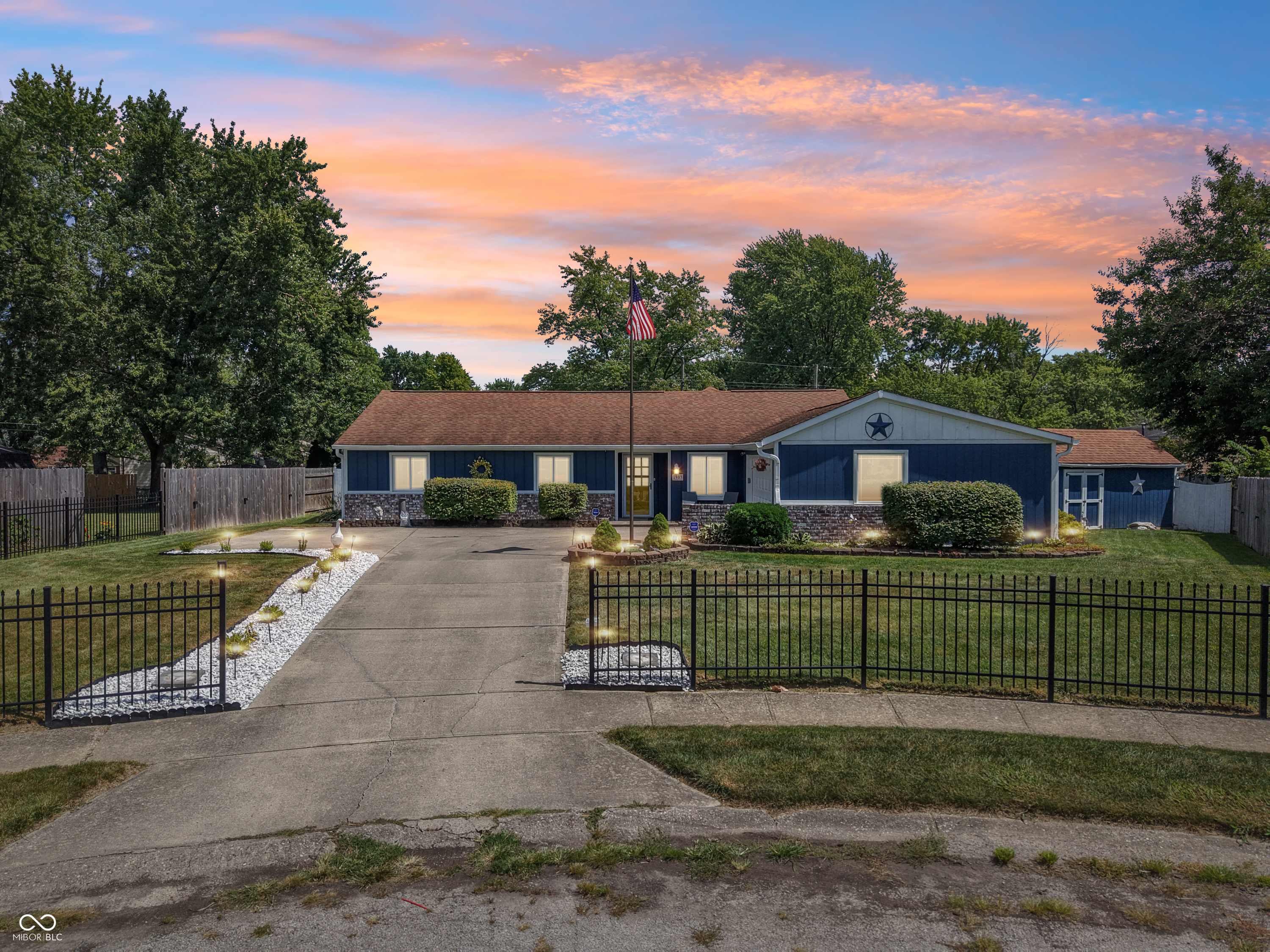 1903 Schwier Court