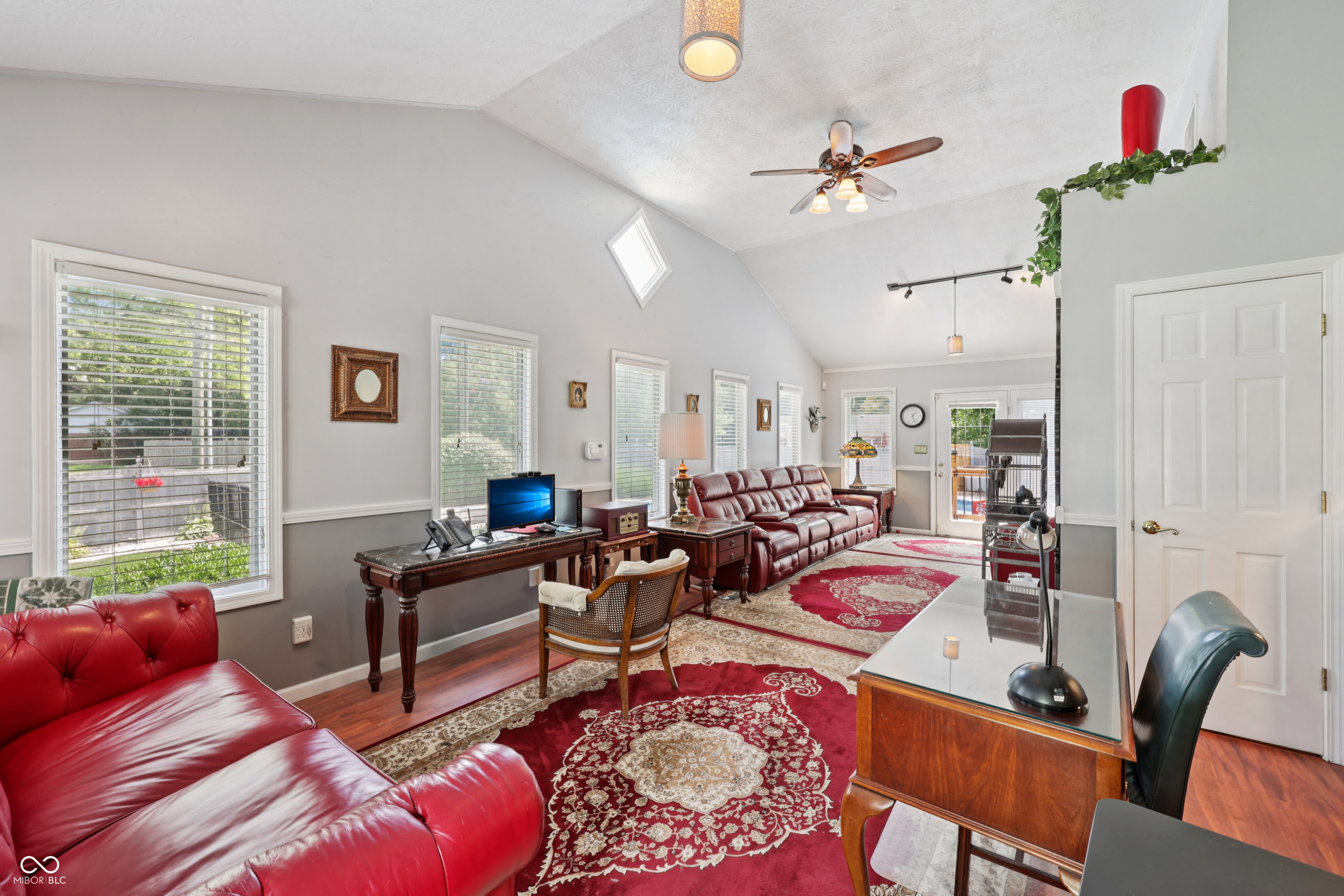 1903 Schwier Court