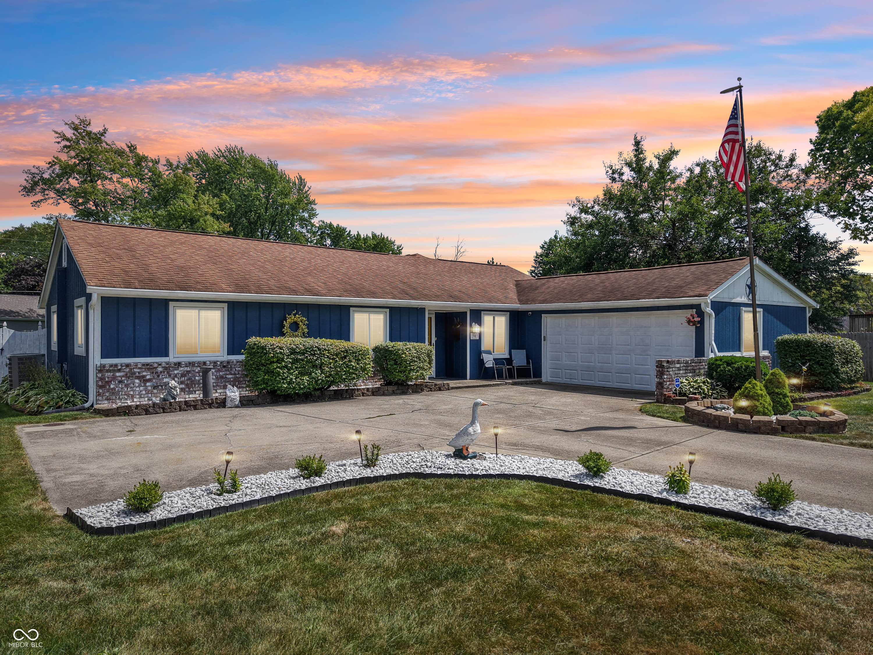 1903 Schwier Court