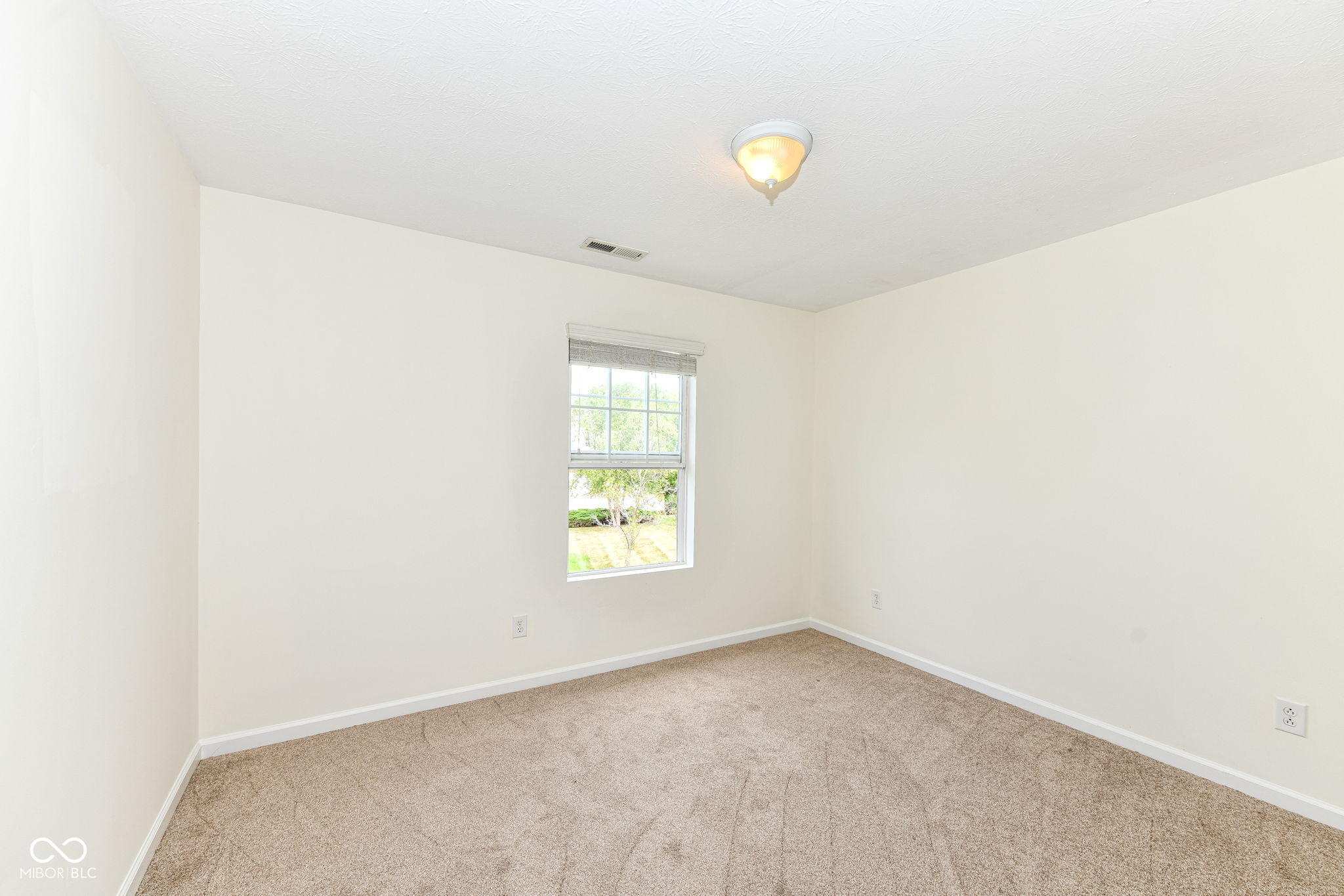 4012 Weston Pointe Drive