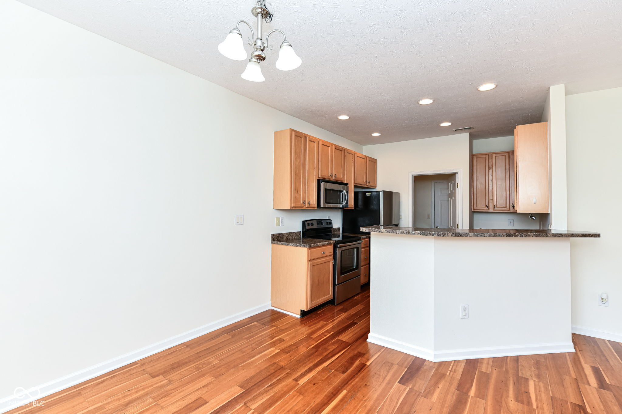 4012 Weston Pointe Drive