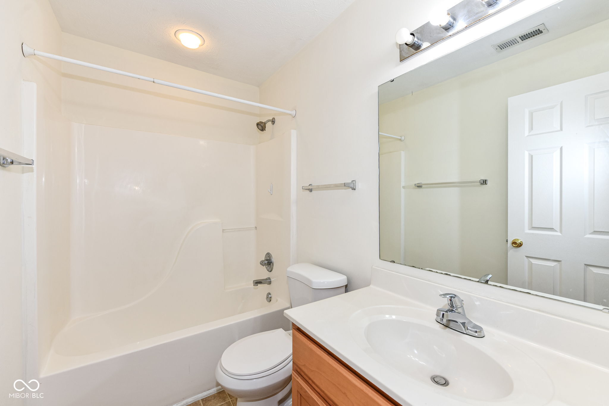 4012 Weston Pointe Drive