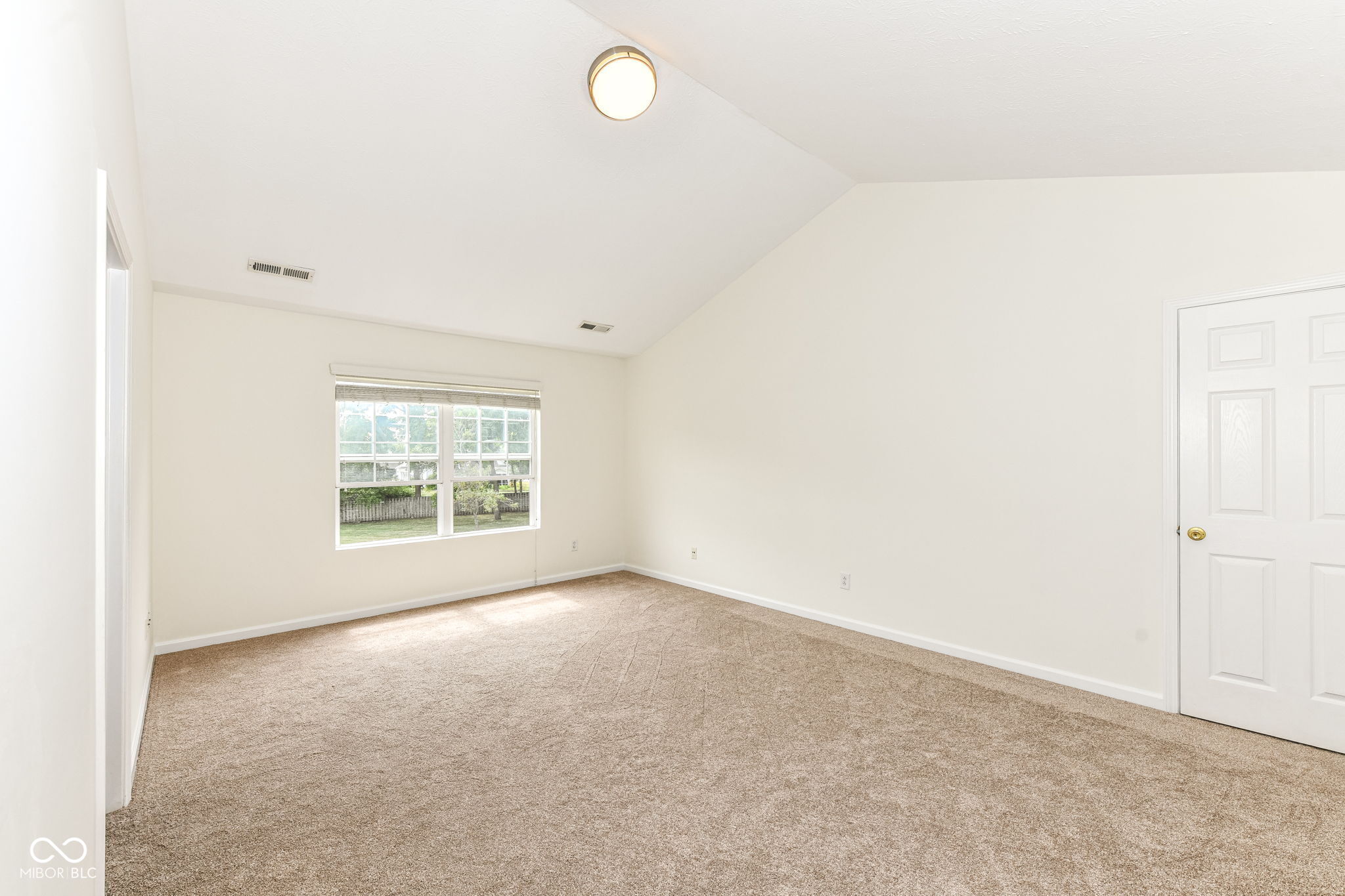 4012 Weston Pointe Drive