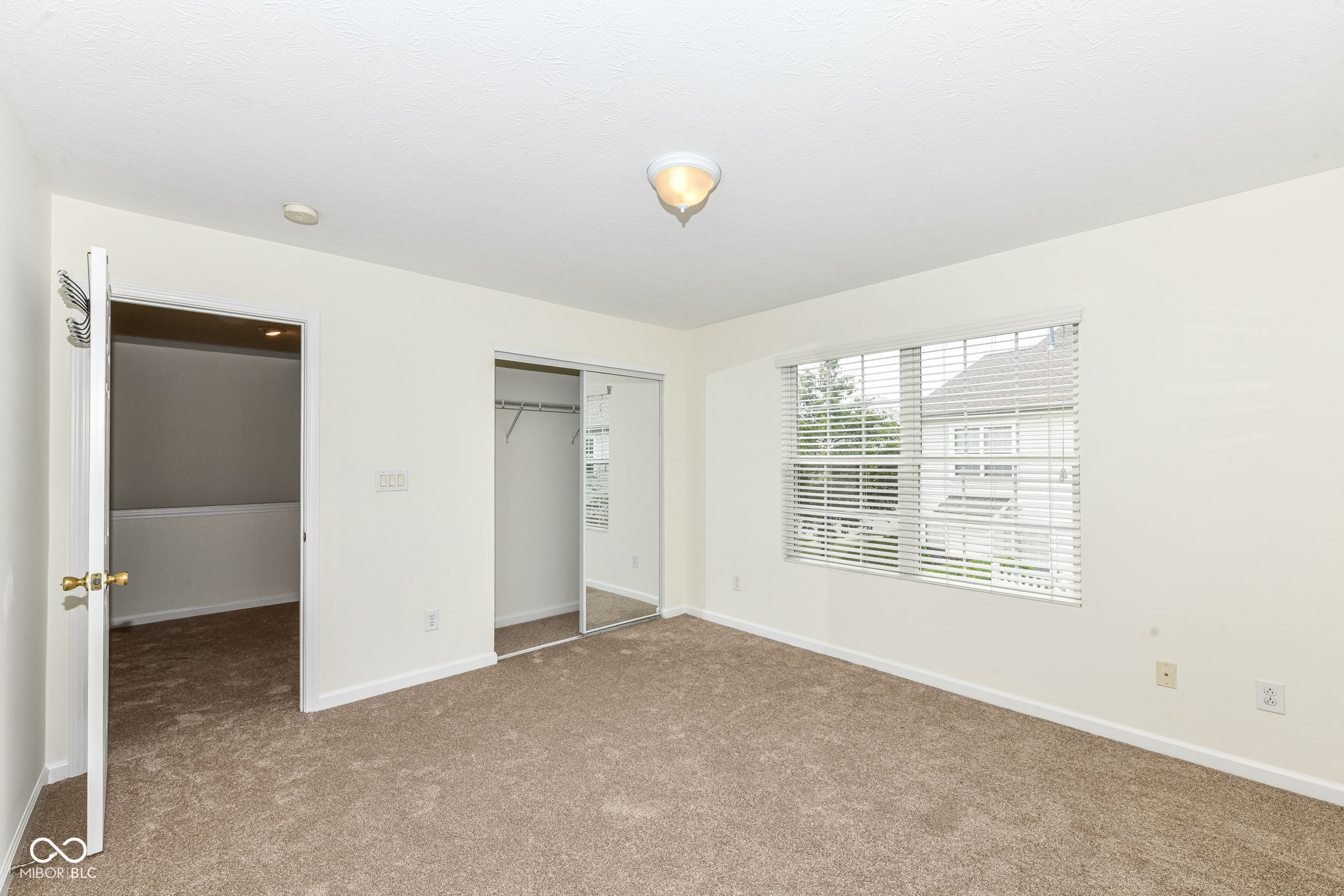 4012 Weston Pointe Drive