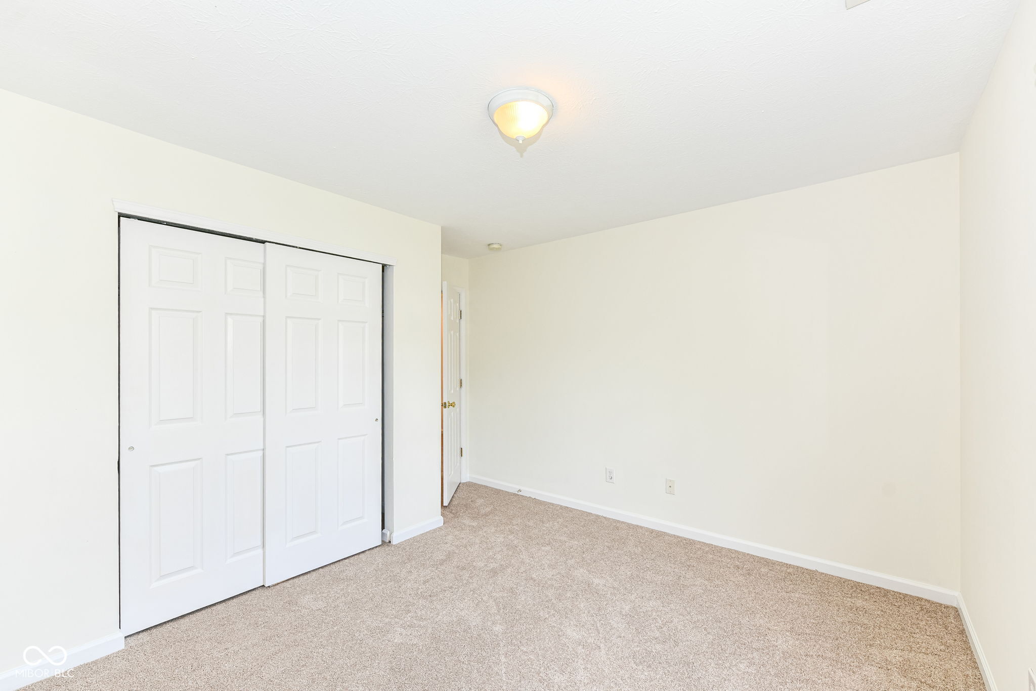 4012 Weston Pointe Drive