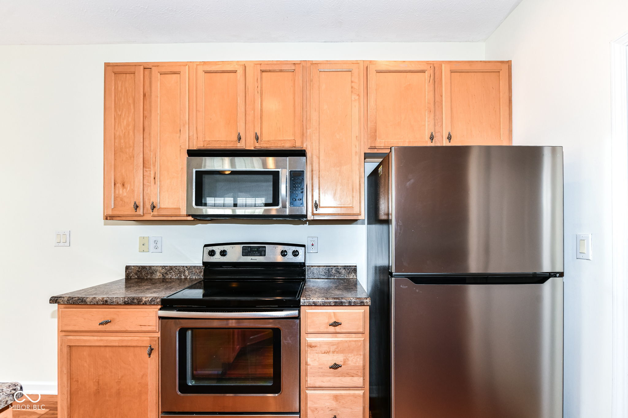 4012 Weston Pointe Drive