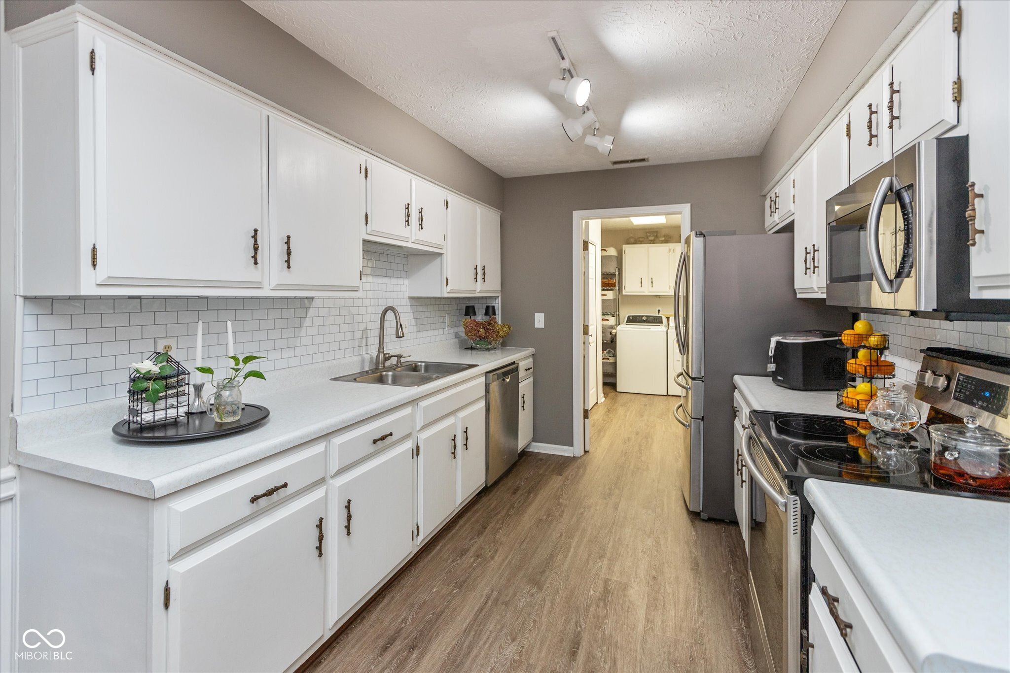 7334 Castleton Farms North Drive