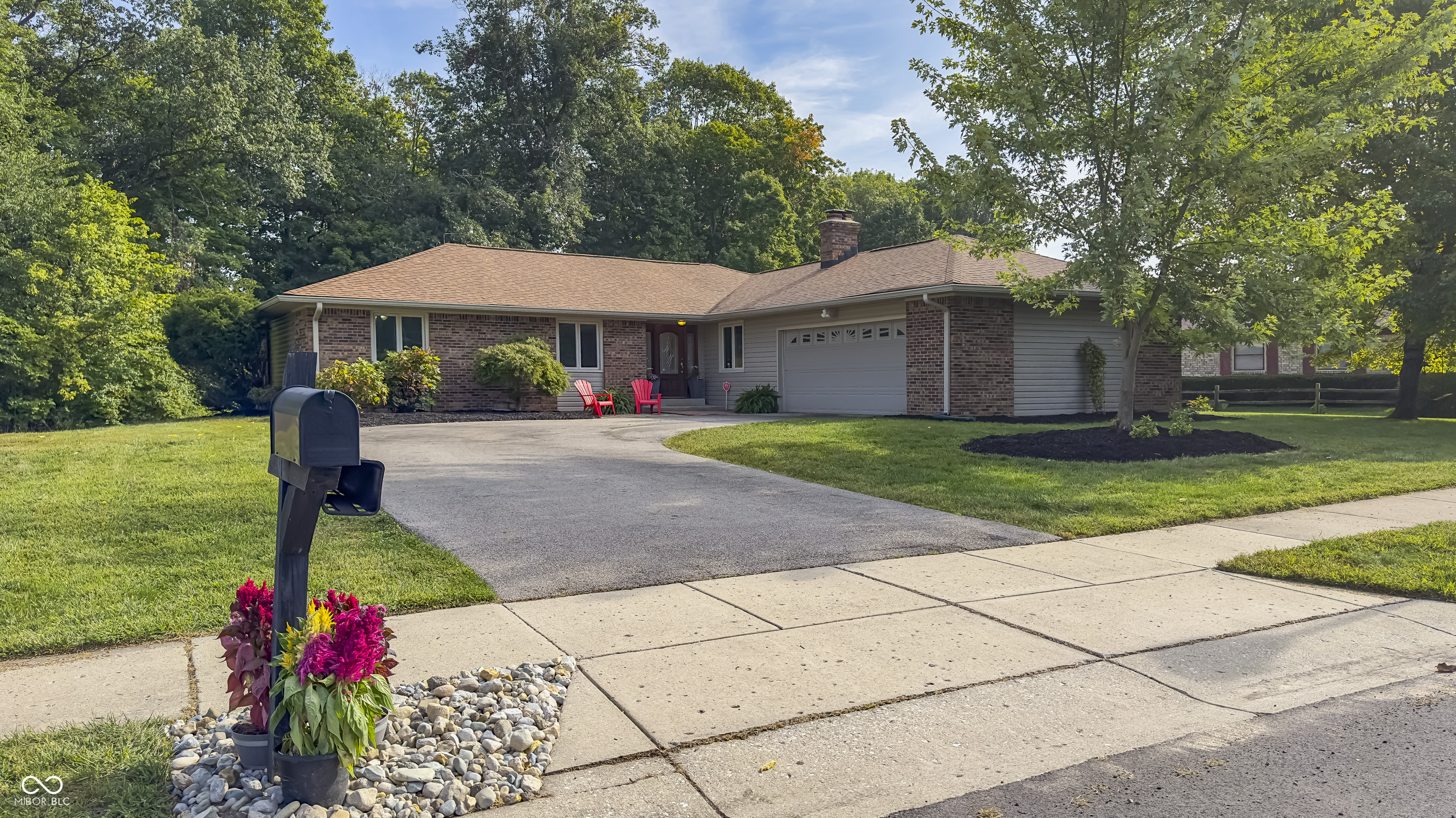 820 Elmwood Circle