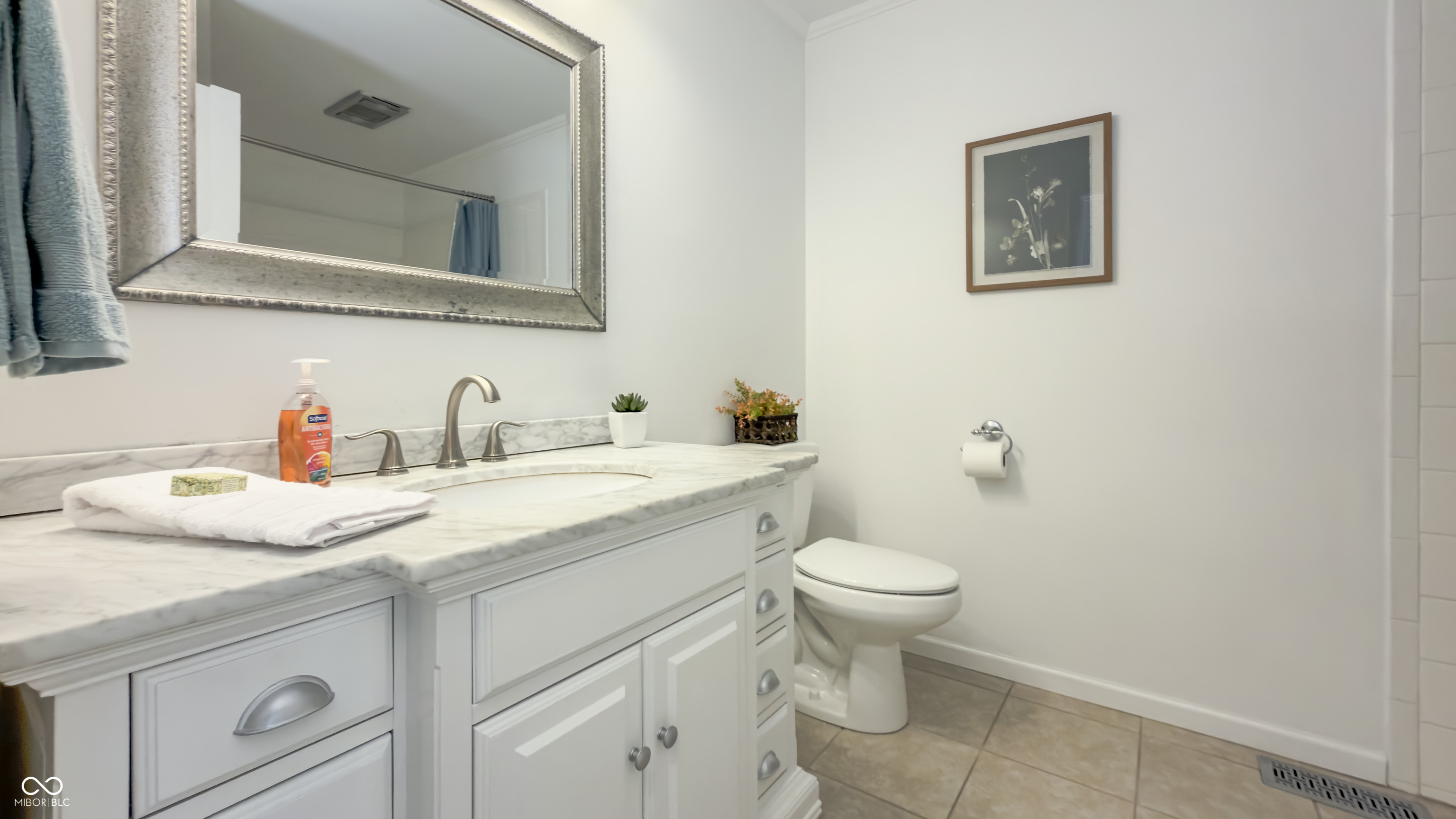 820 Elmwood Circle