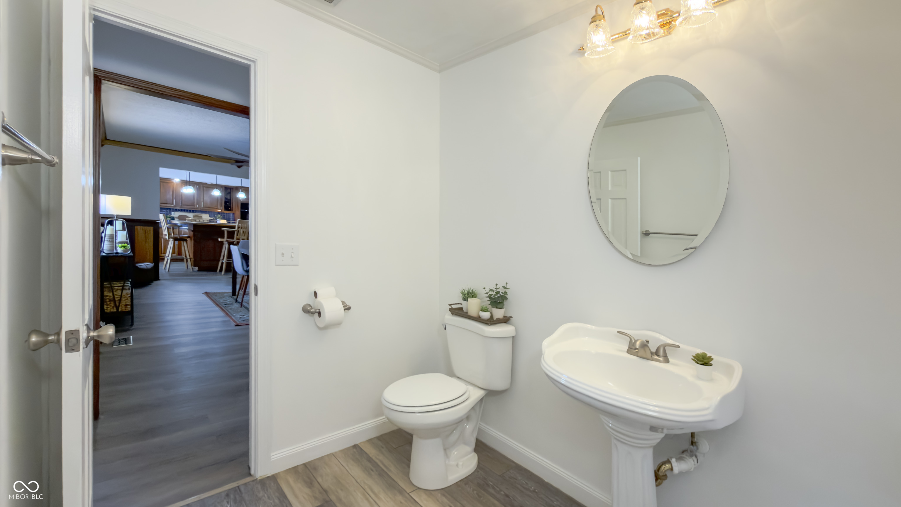 820 Elmwood Circle