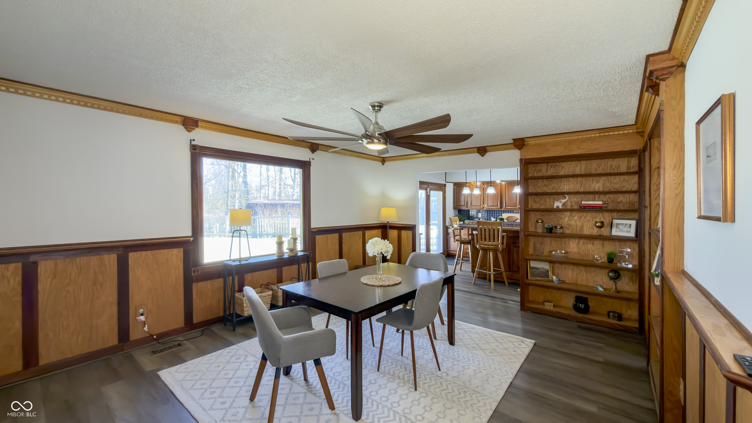 820 Elmwood Circle