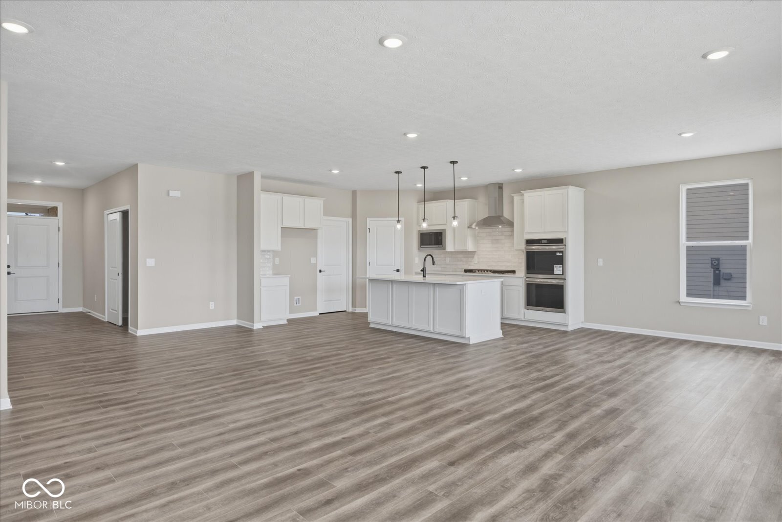 200 N Liberty Boulevard