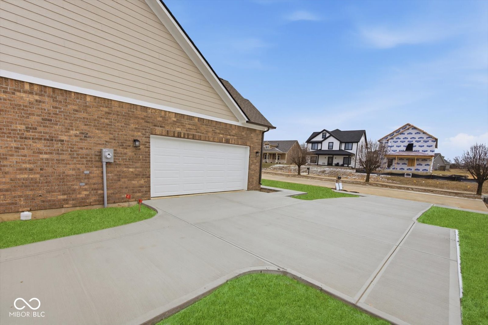200 N Liberty Boulevard