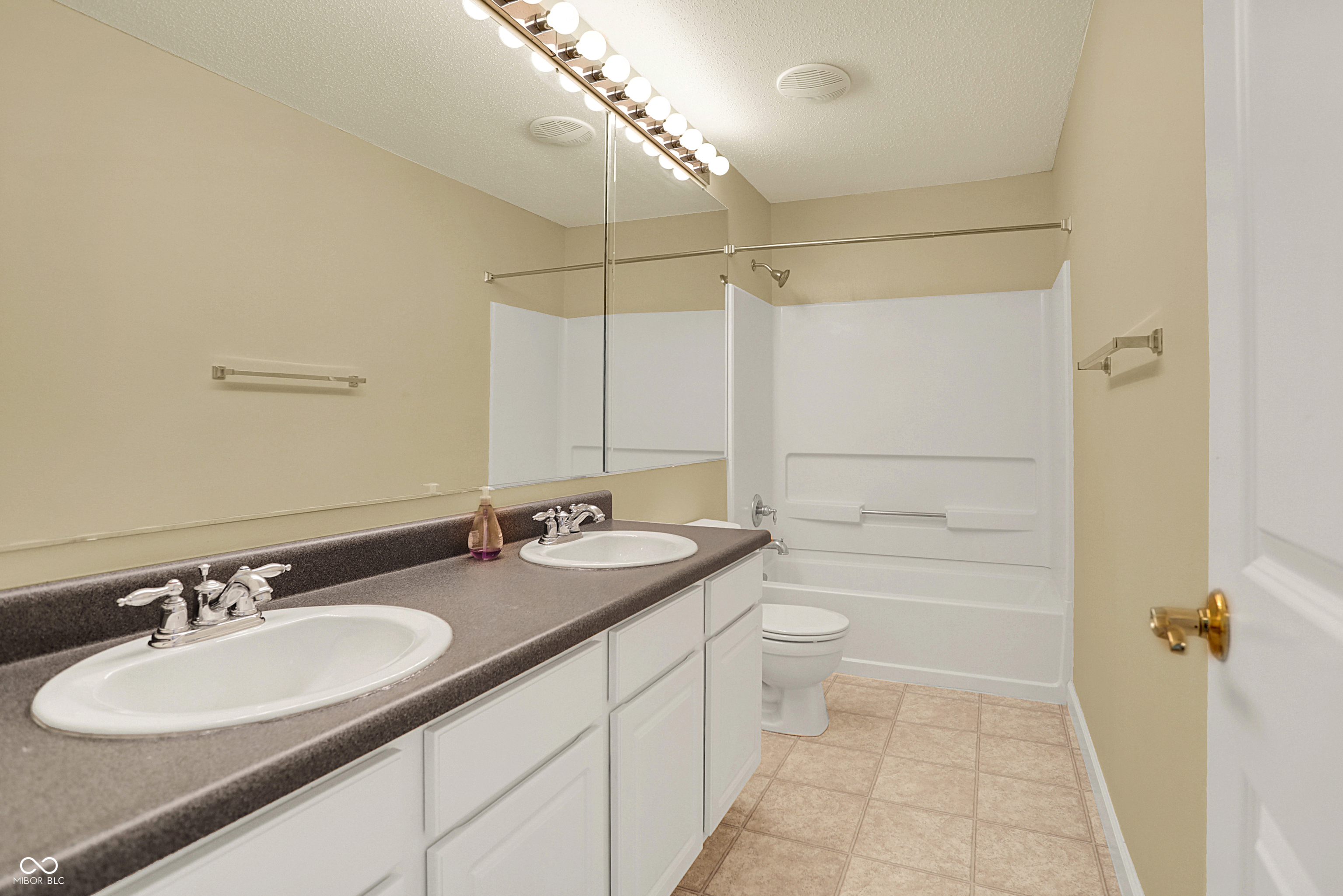 6448 Dusty Laurel Drive