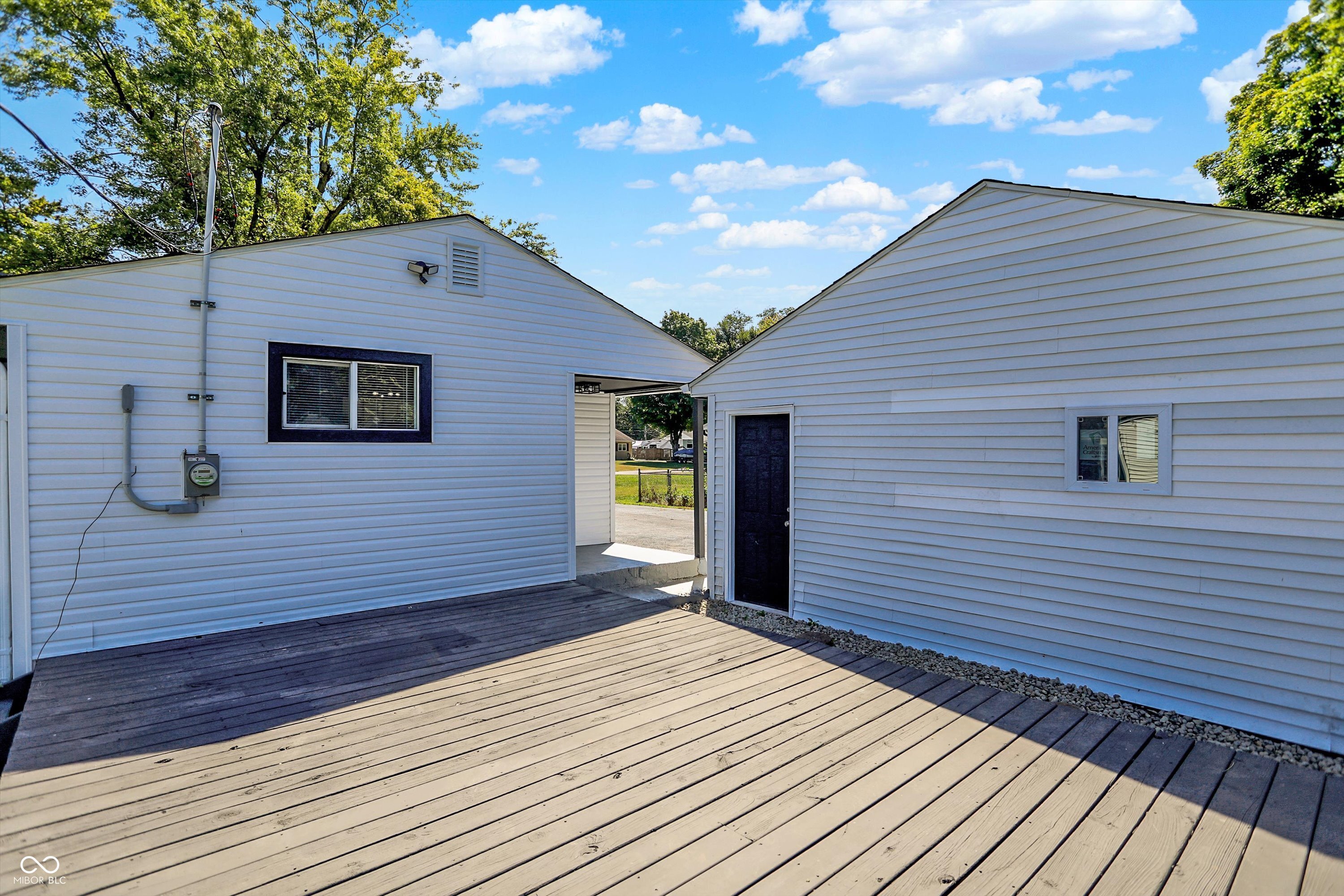 7702 Mary Lane