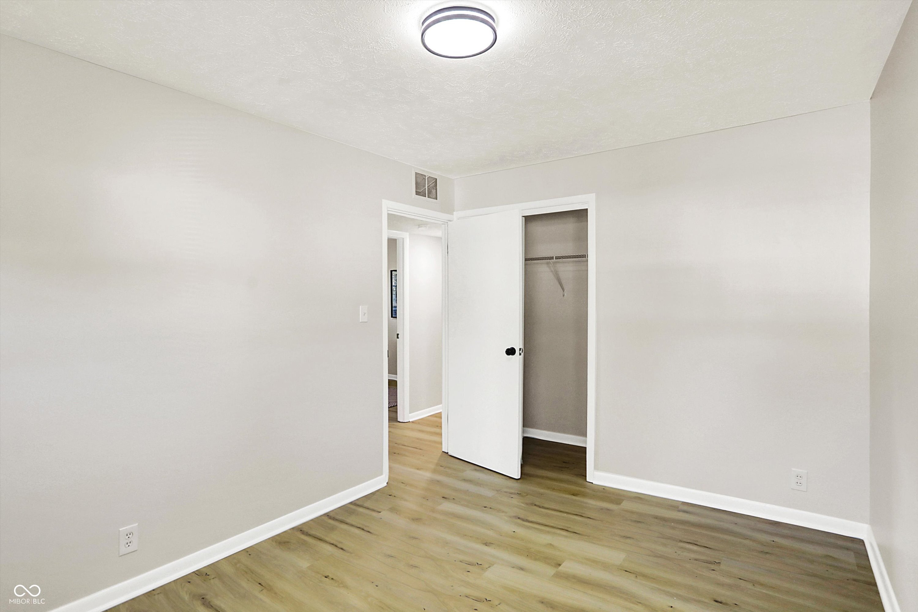 7702 Mary Lane