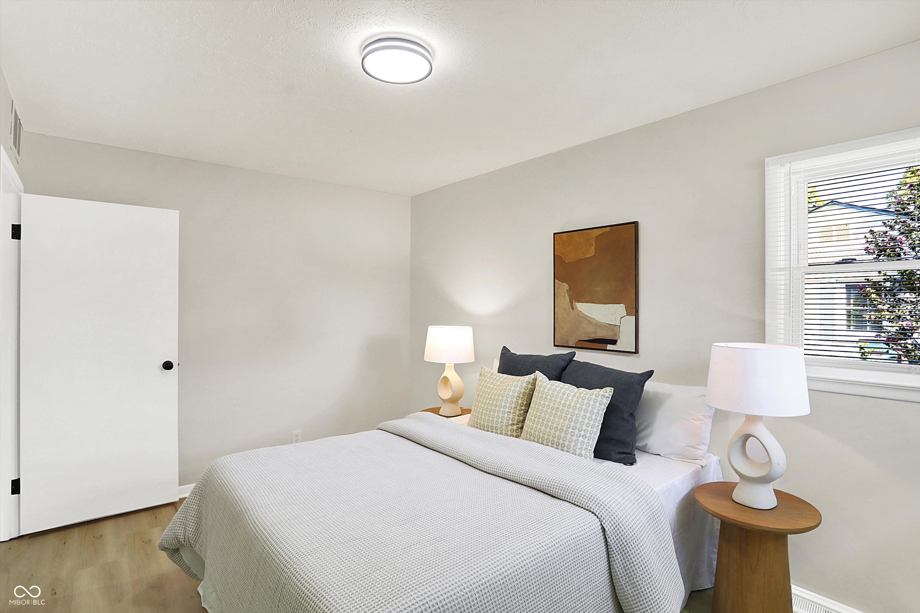 7702 Mary Lane