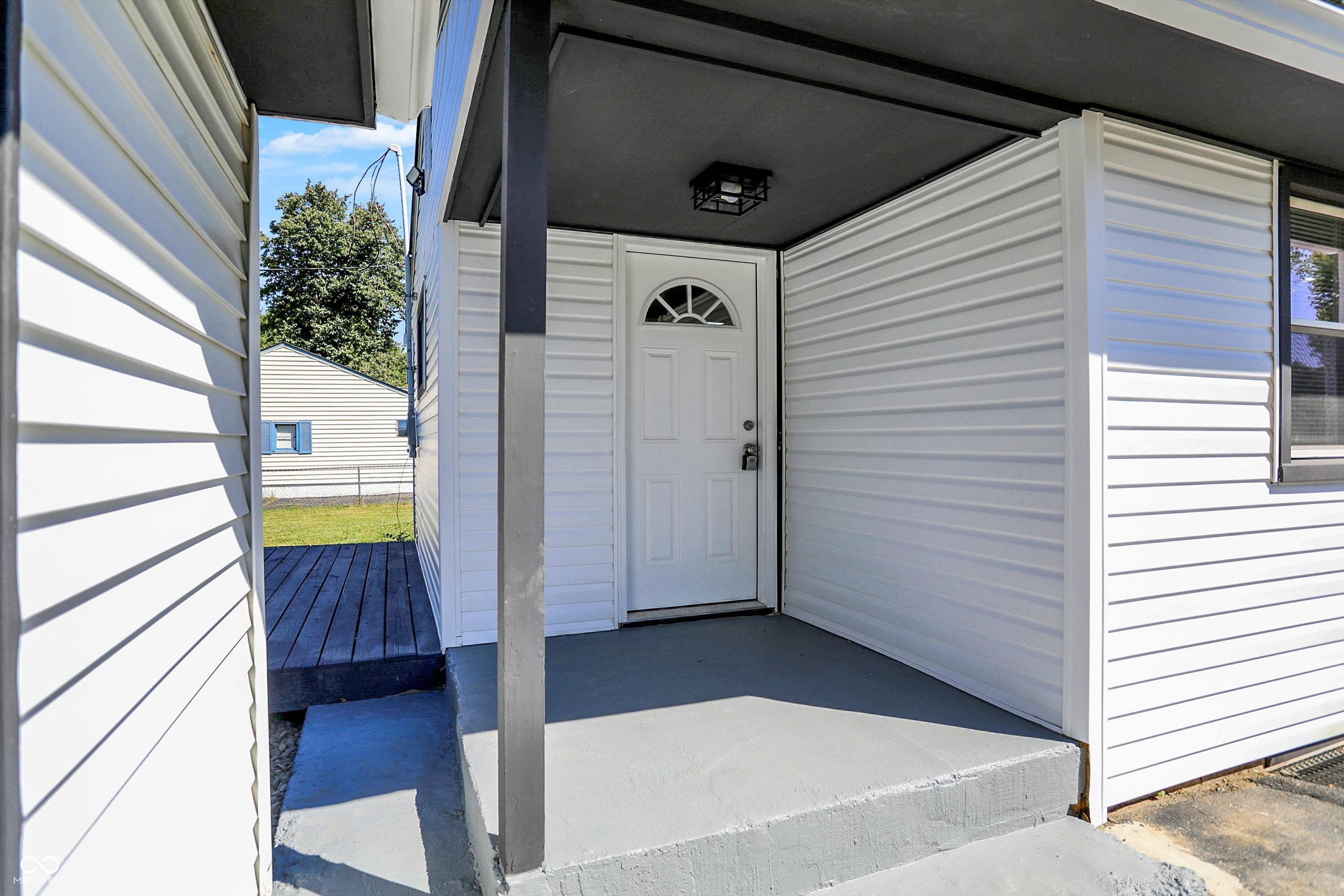 7702 Mary Lane