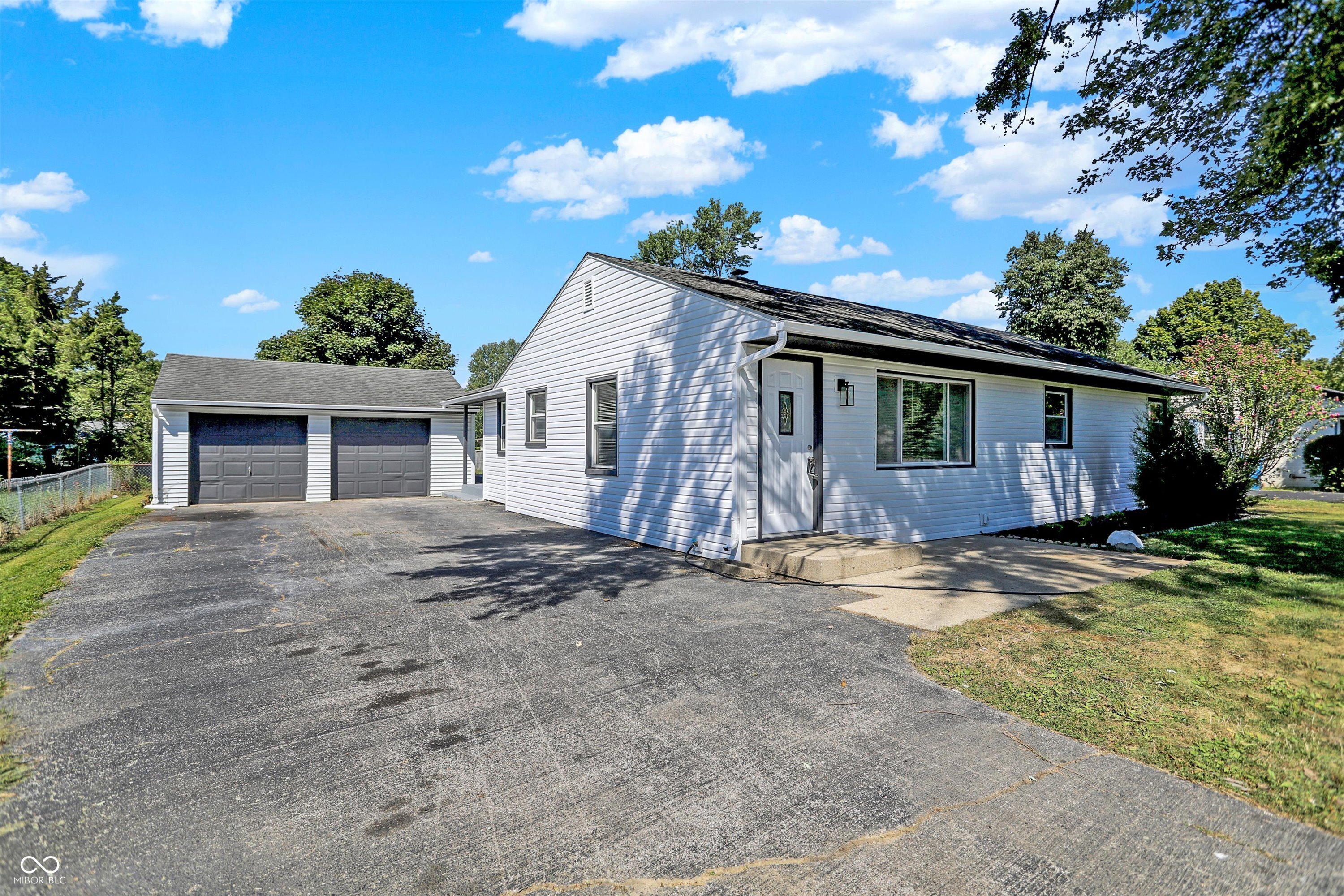 7702 Mary Lane