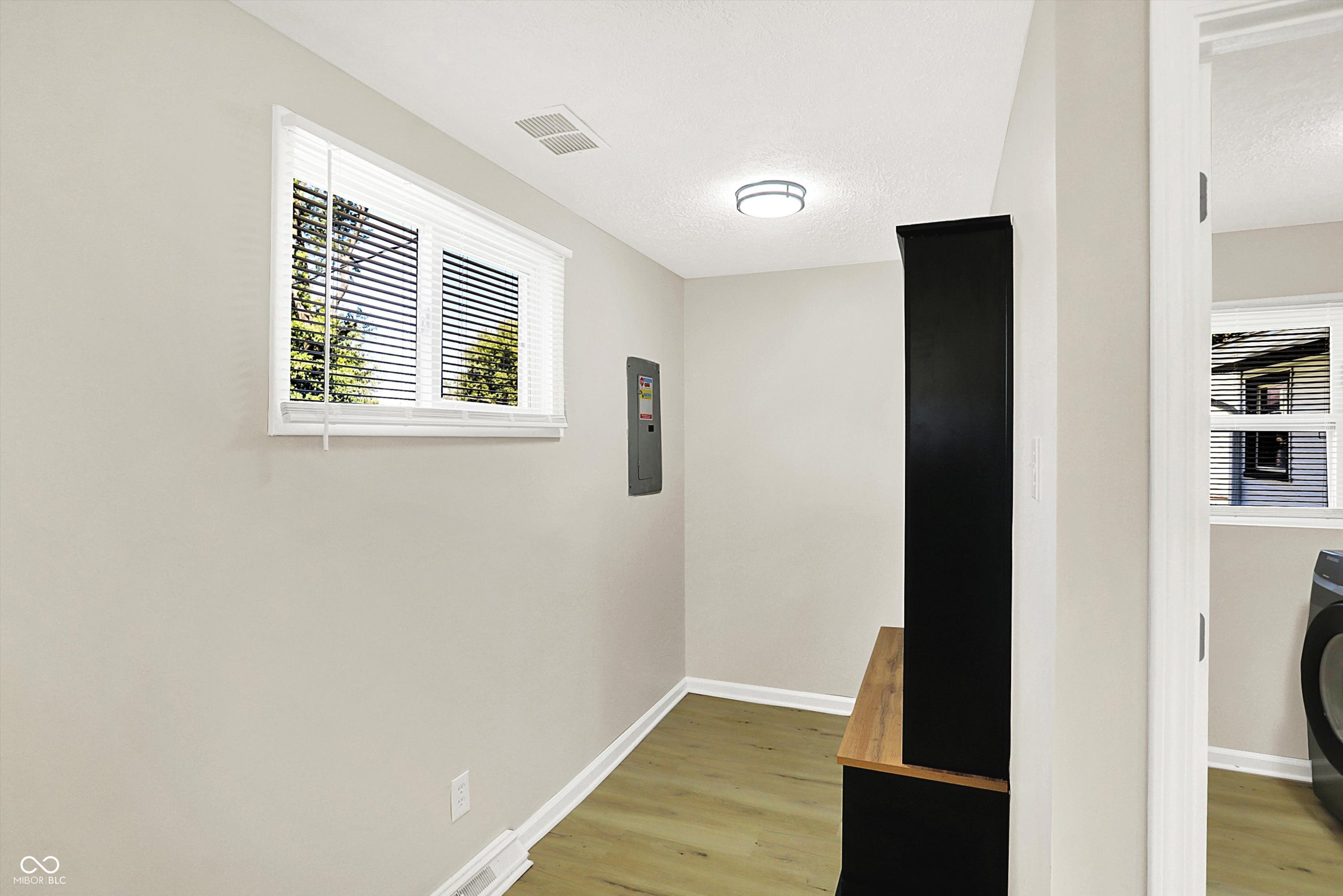 7702 Mary Lane